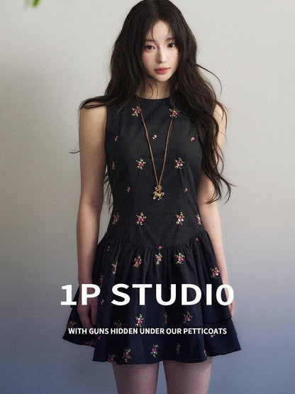 1P STUDIO Navy Embroidered Tiered Waist Cinched Women&