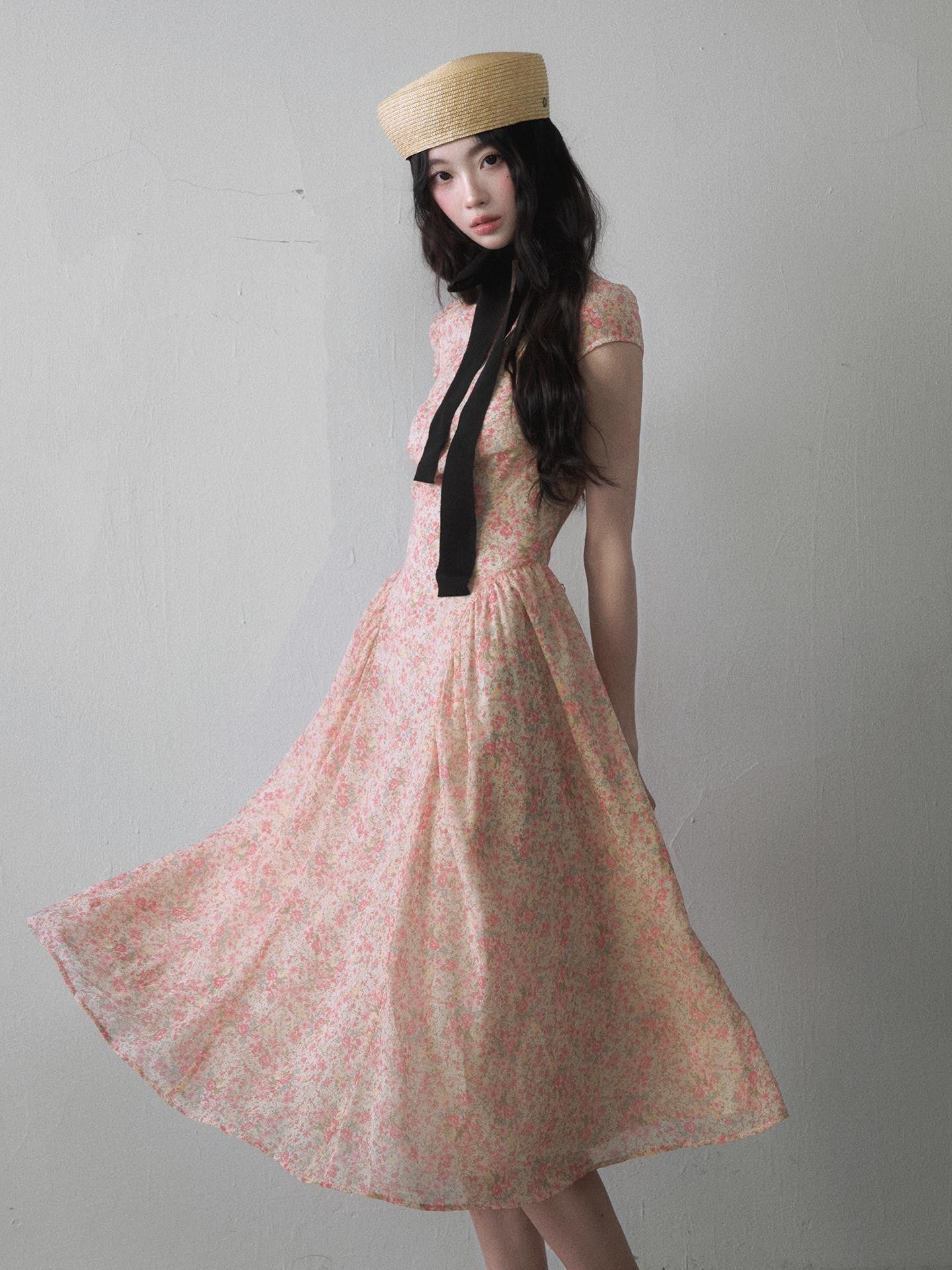 1P STUDIO Pink Ombre Floral Mock Neck Waist Cinched Women&