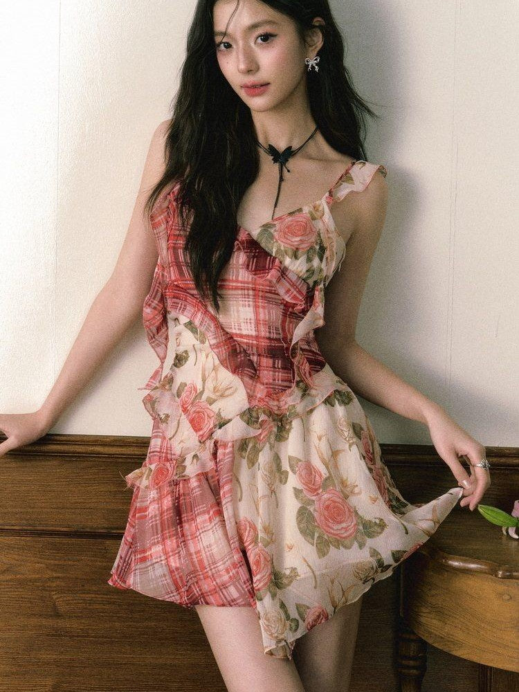 1P STUDIO Red Plaid Patchwork Rose Floral Ruffle Tie V-neck Women&
