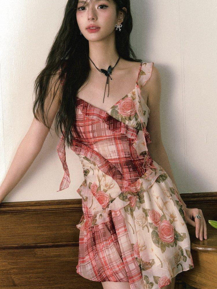 1P STUDIO Red Plaid Patchwork Rose Floral Ruffle Tie V-neck Women&