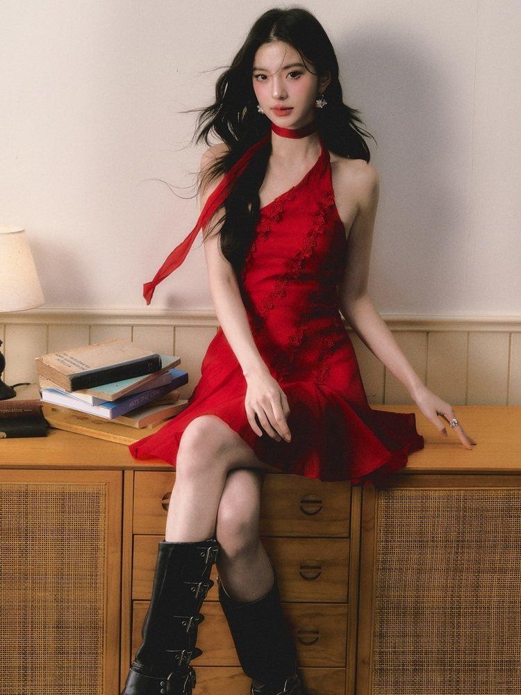 1P STUDIO Red Rose Asymmetrical One Shoulder Waist Cinched Women&