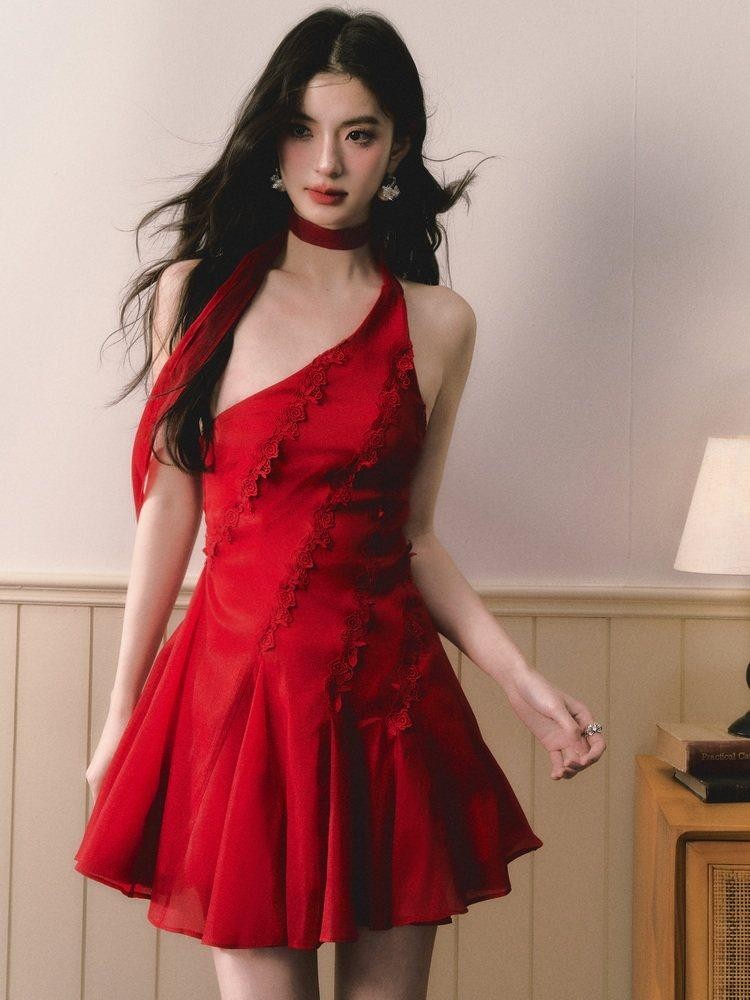 1P STUDIO Red Rose Asymmetrical One Shoulder Waist Cinched Women&