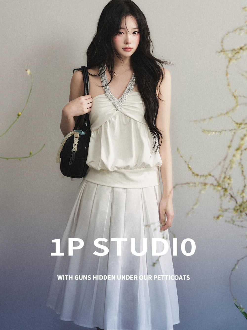 1P STUDIO Sequin Embroidered V-neck Woven Tape Women&