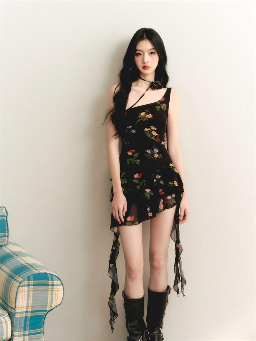 1P STUDIO Vintage Rose Print Asymmetric Shoulder Ruched Waist Women&