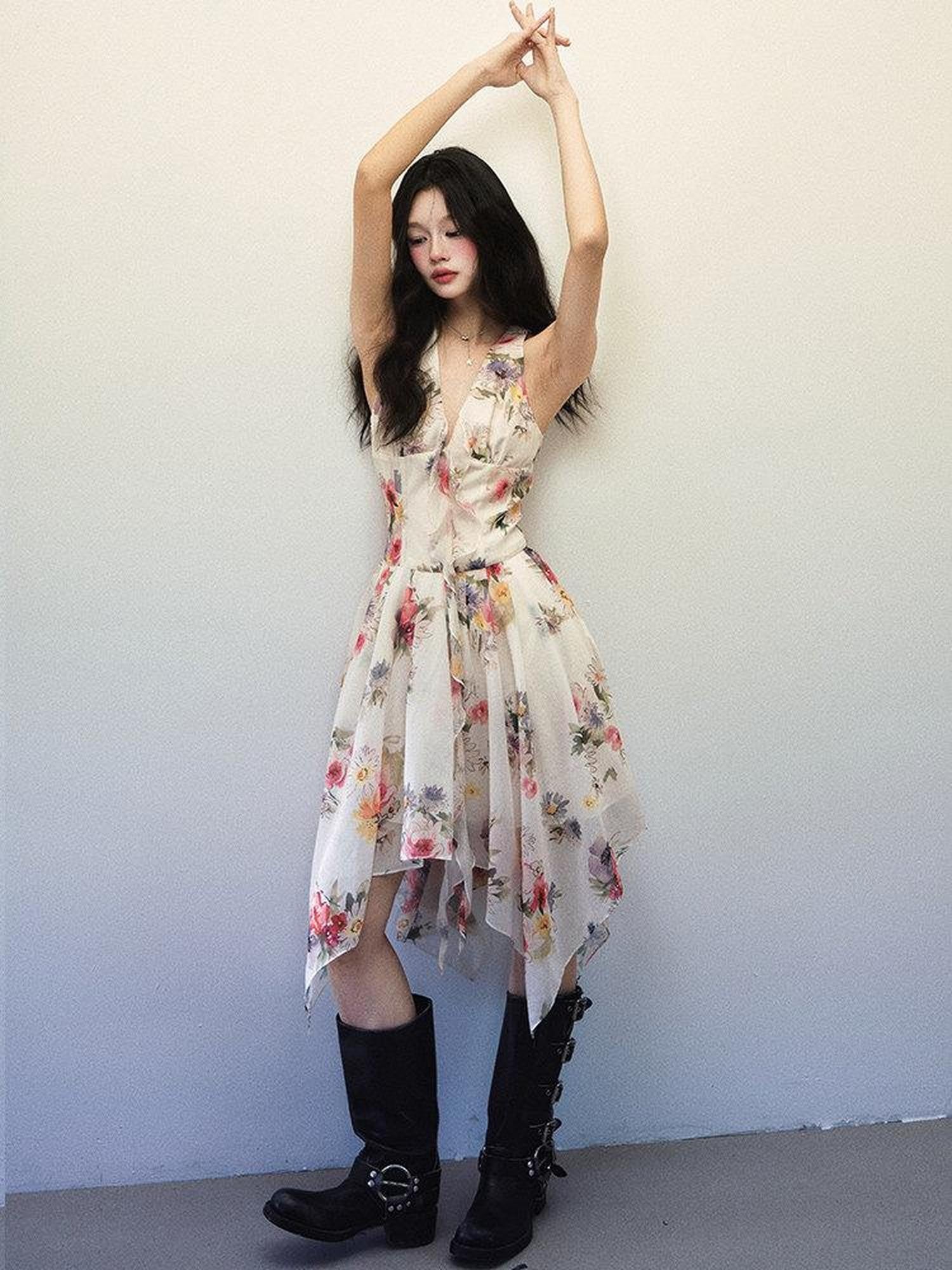 1P STUDIO Watercolor Floral Print Asymmetric V-neck Women&
