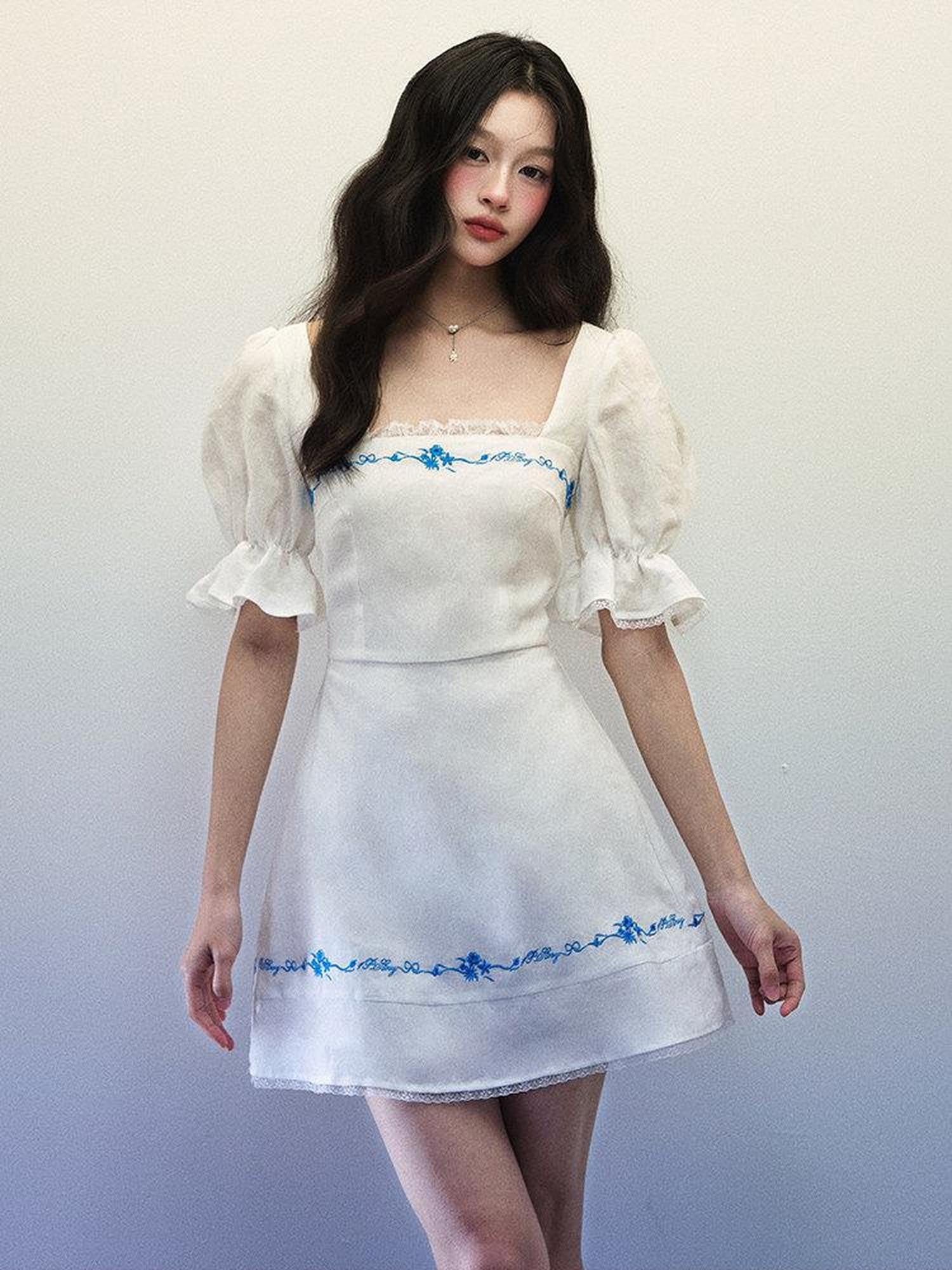 1P STUDIO White Blue Embroidered Square Neck Bell Sleeve Women&