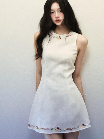 1P STUDIO White Embroidered Shoulder Cutout Cinched Waist Women&