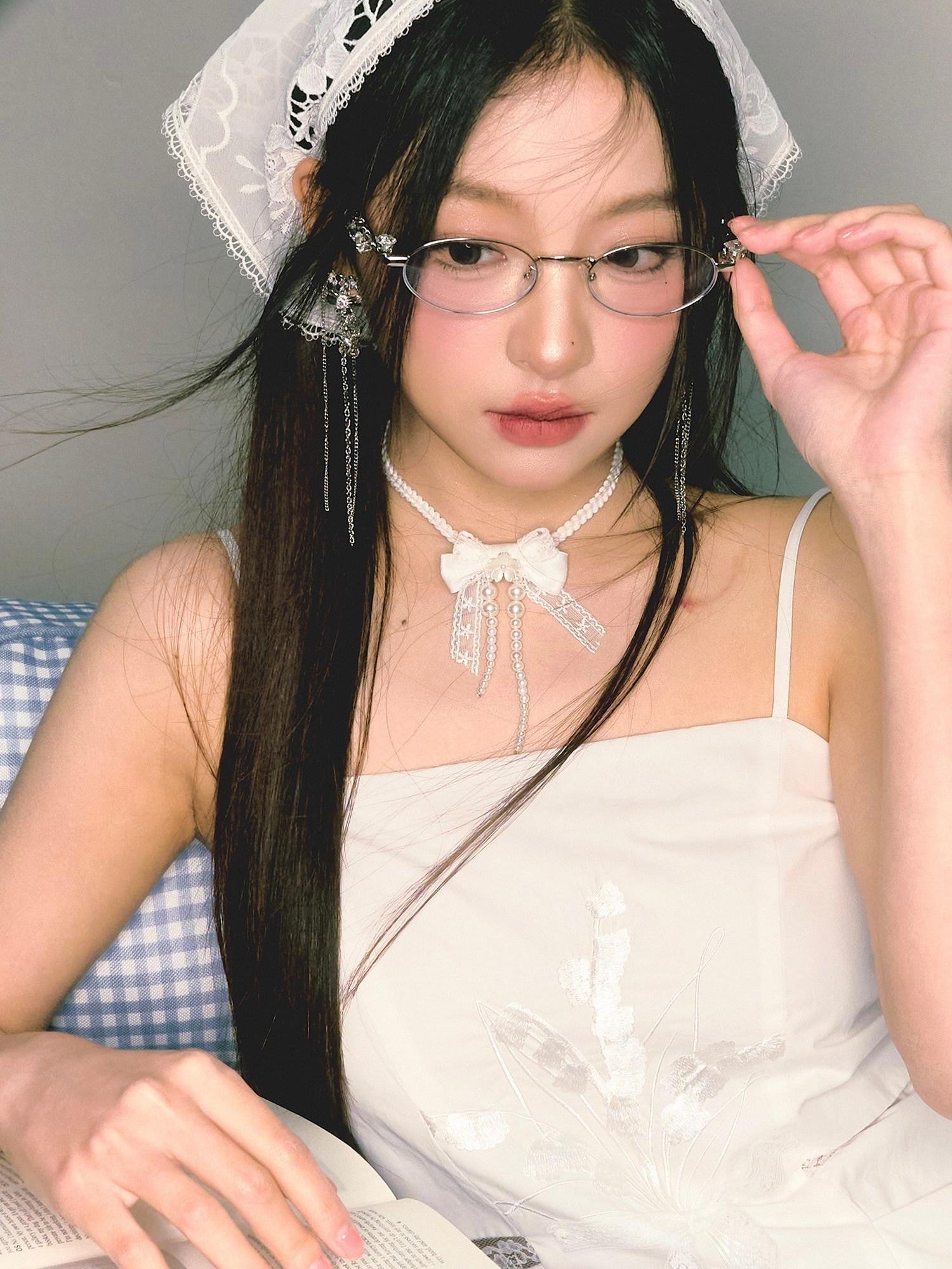 1P STUDIO White Lace Bowknot Pearl Tie Necklace Women&