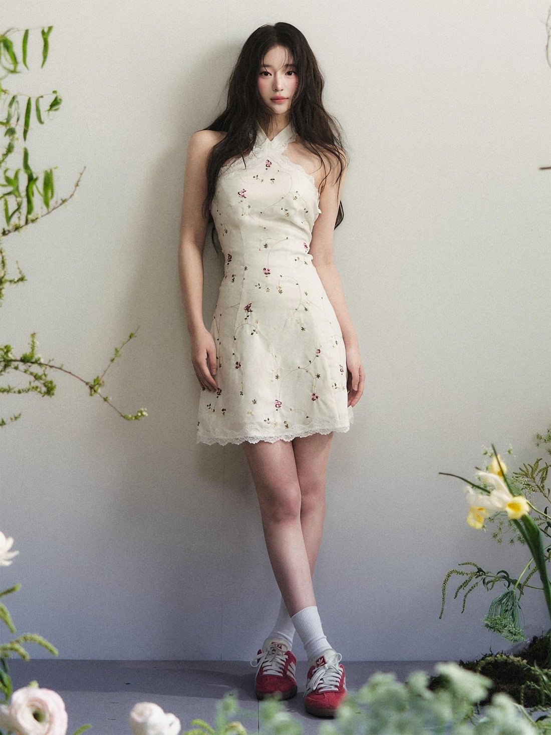 1P STUDIO White Lace Cross Neck Cutout Waist Women&