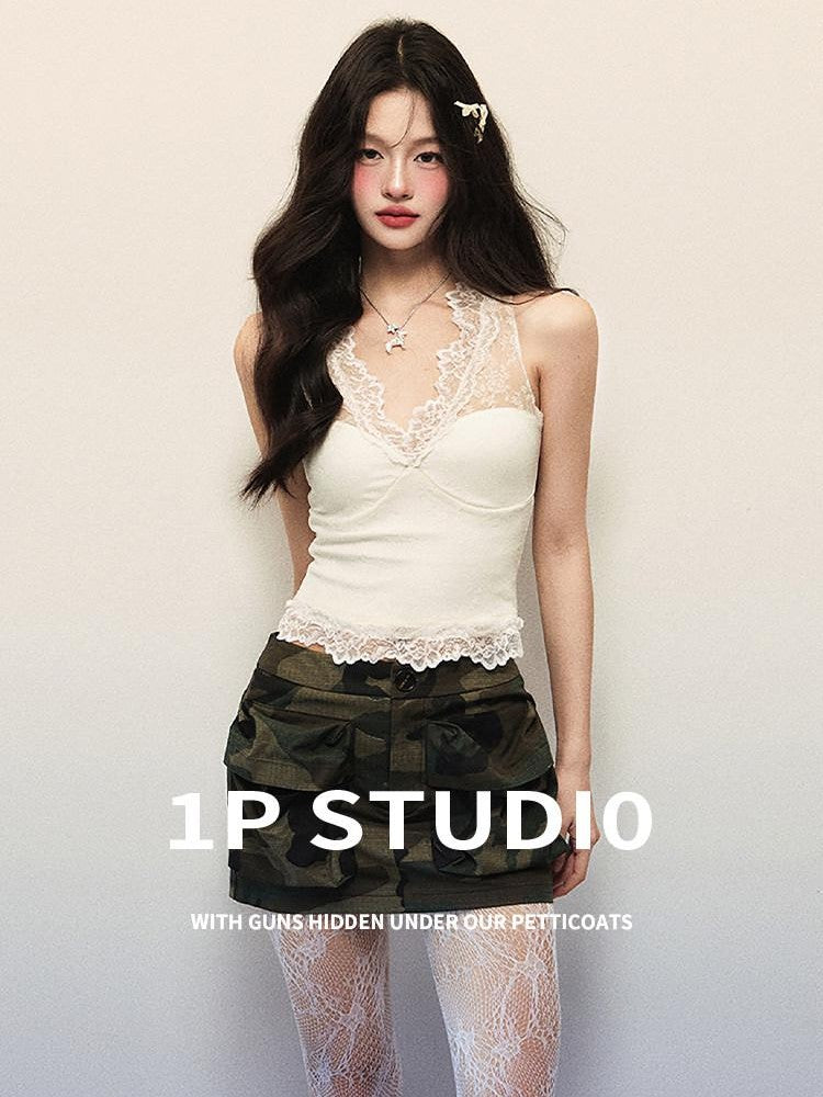 1P STUDIO White Lace Trim Spliced V-neck Strappy Slim Short Women&