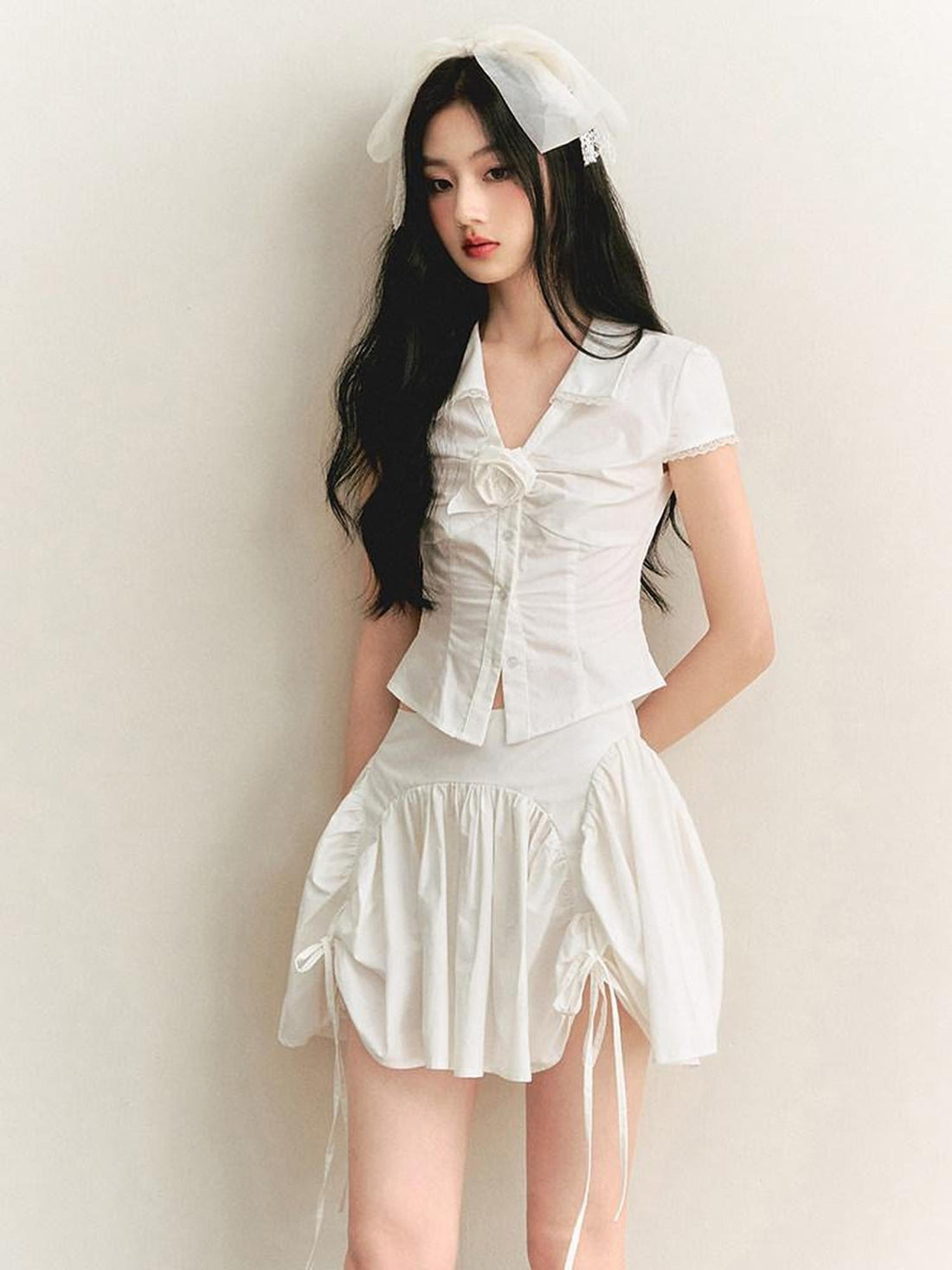 1P STUDIO White V-neck Tie Ruched Button Short Sleeve Women&