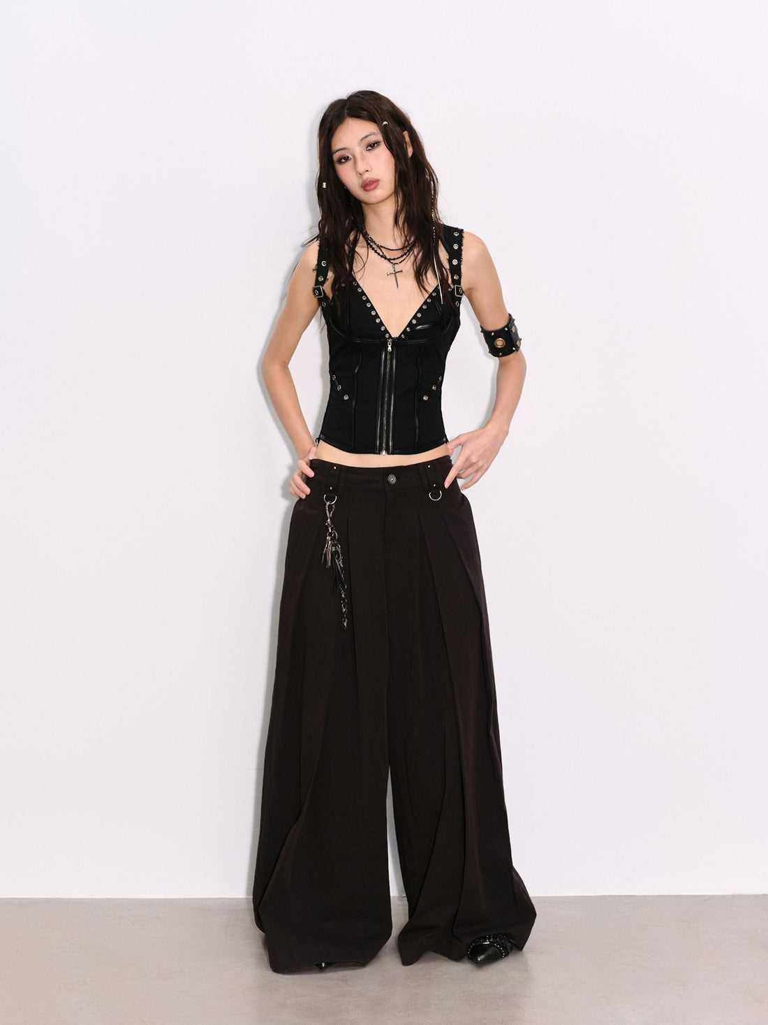 Low pixel Soft 100 Percent Cotton Cropped Zip Front Casual Black Young Adult Vests