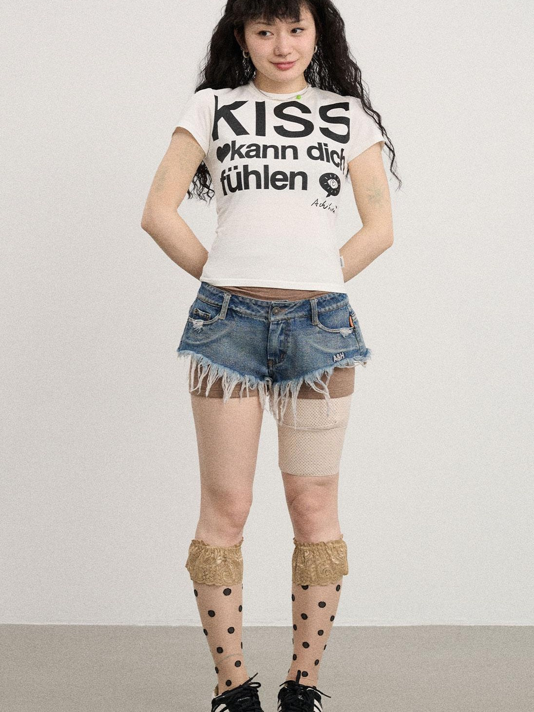 Achihara 2025 New Sleeveless Crop Top Women T-Shirt