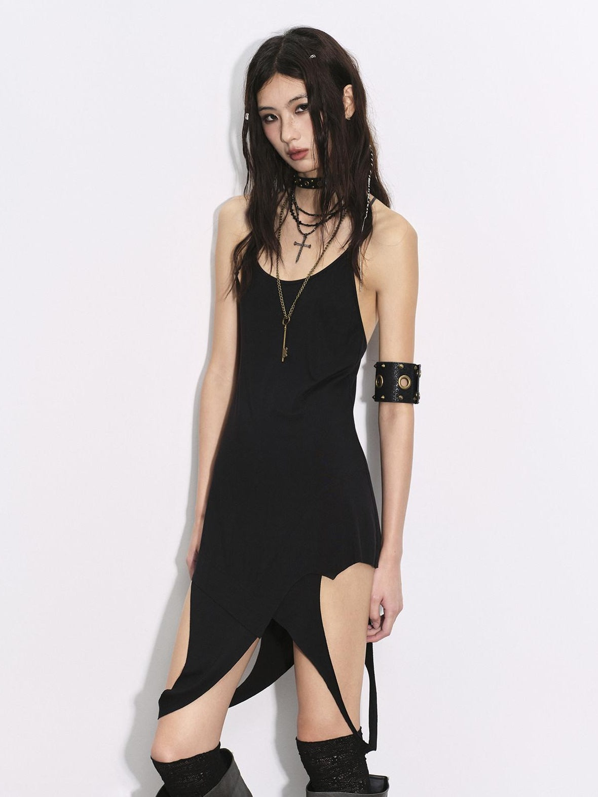 Low pixel Soft Bamboo Fiber Stretch Spaghetti Strap Pullover Black Midi Dresses