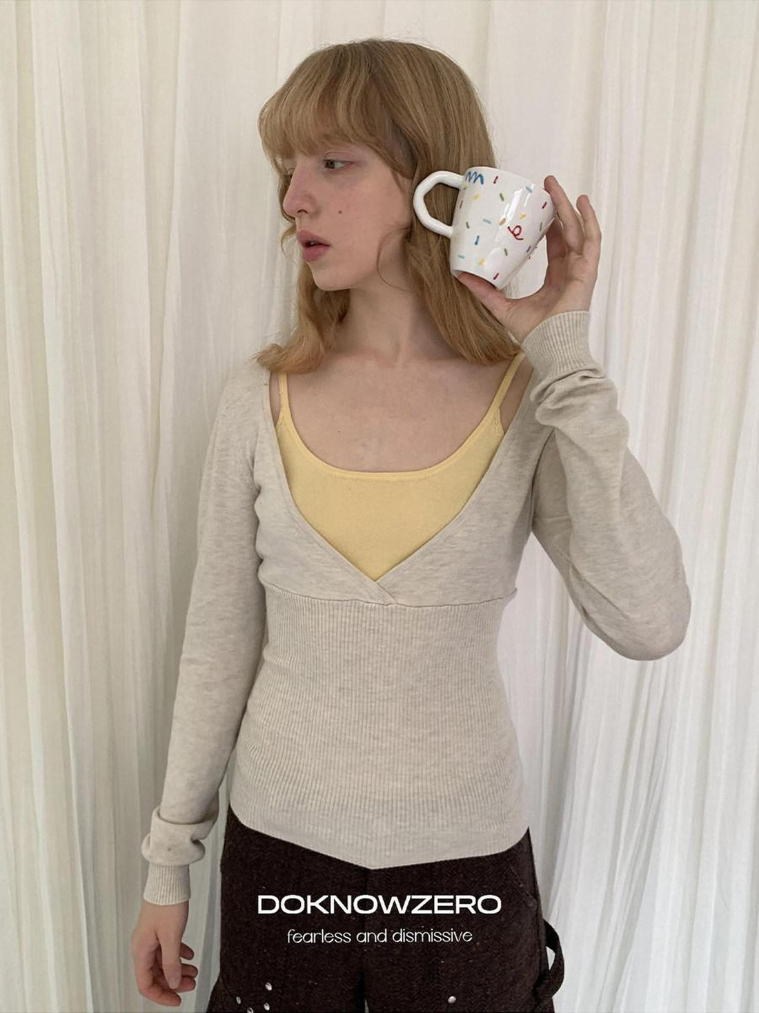 DKZ OFFICIAL V-neck Colorblock Faux Layered Women&