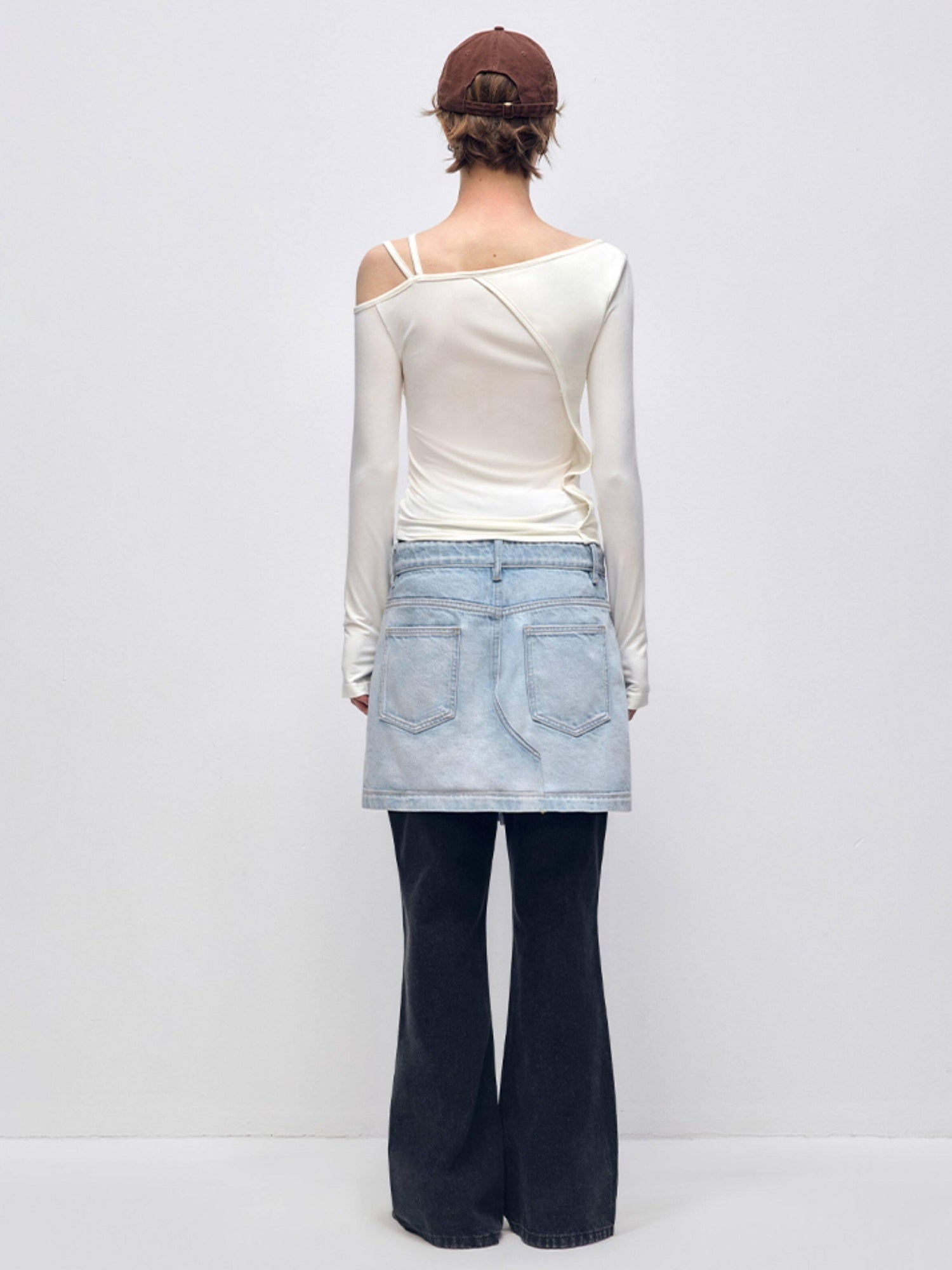 RUN TO THE FUTURE Quick Dry Modal Slim Asymmetric Neckline Cream Cropped Long Sleeve T-Shirts
