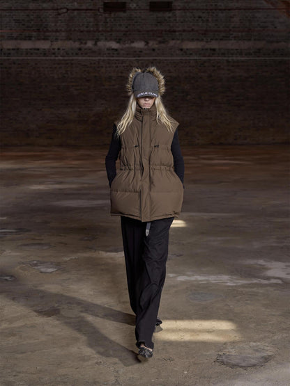 24ans Adjustable Down Vest With 3 Proof Fabric And 90 Percent White Duck Down