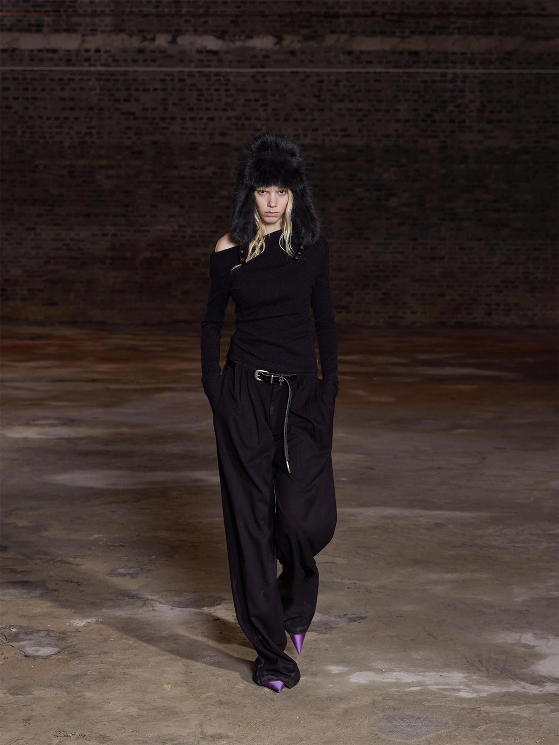 24ans Anti Pill Twist Asymmetrical Layering Top Black Grey