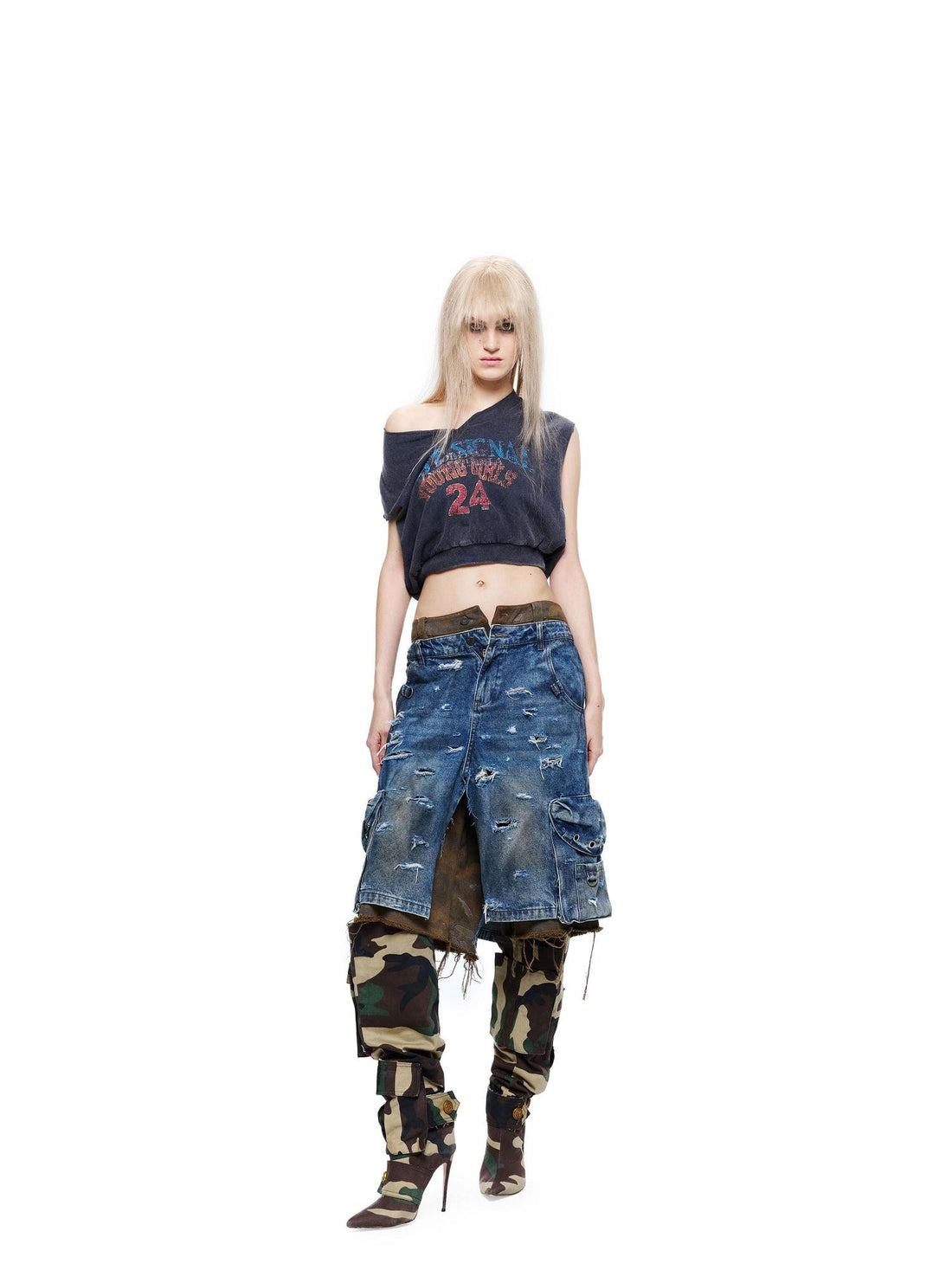 24ans Cropped Salt Washed Alphanumeric Print V-neck H Line Women&