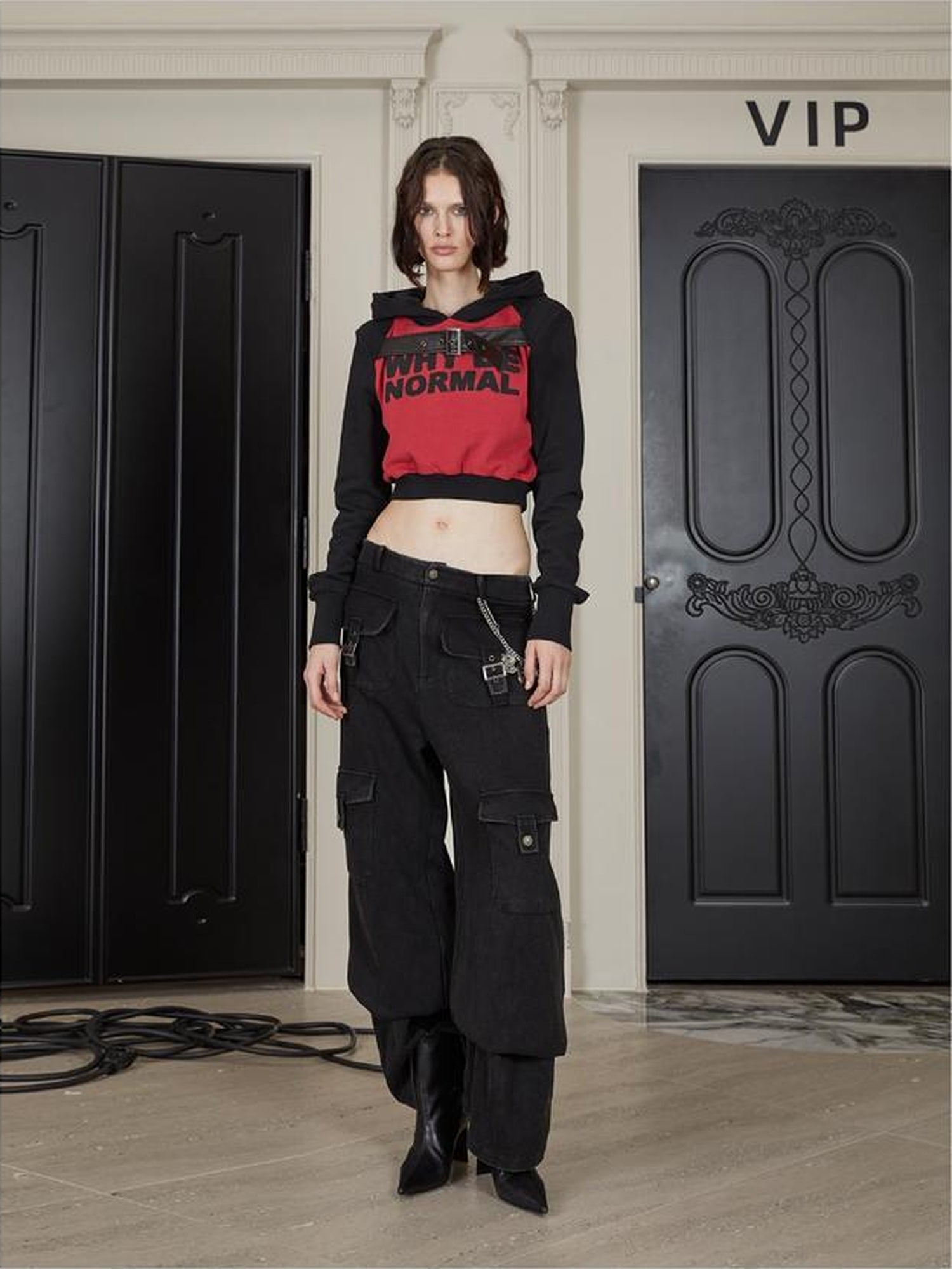 24ans High Waist Short Black Hooded Sweatshirt
