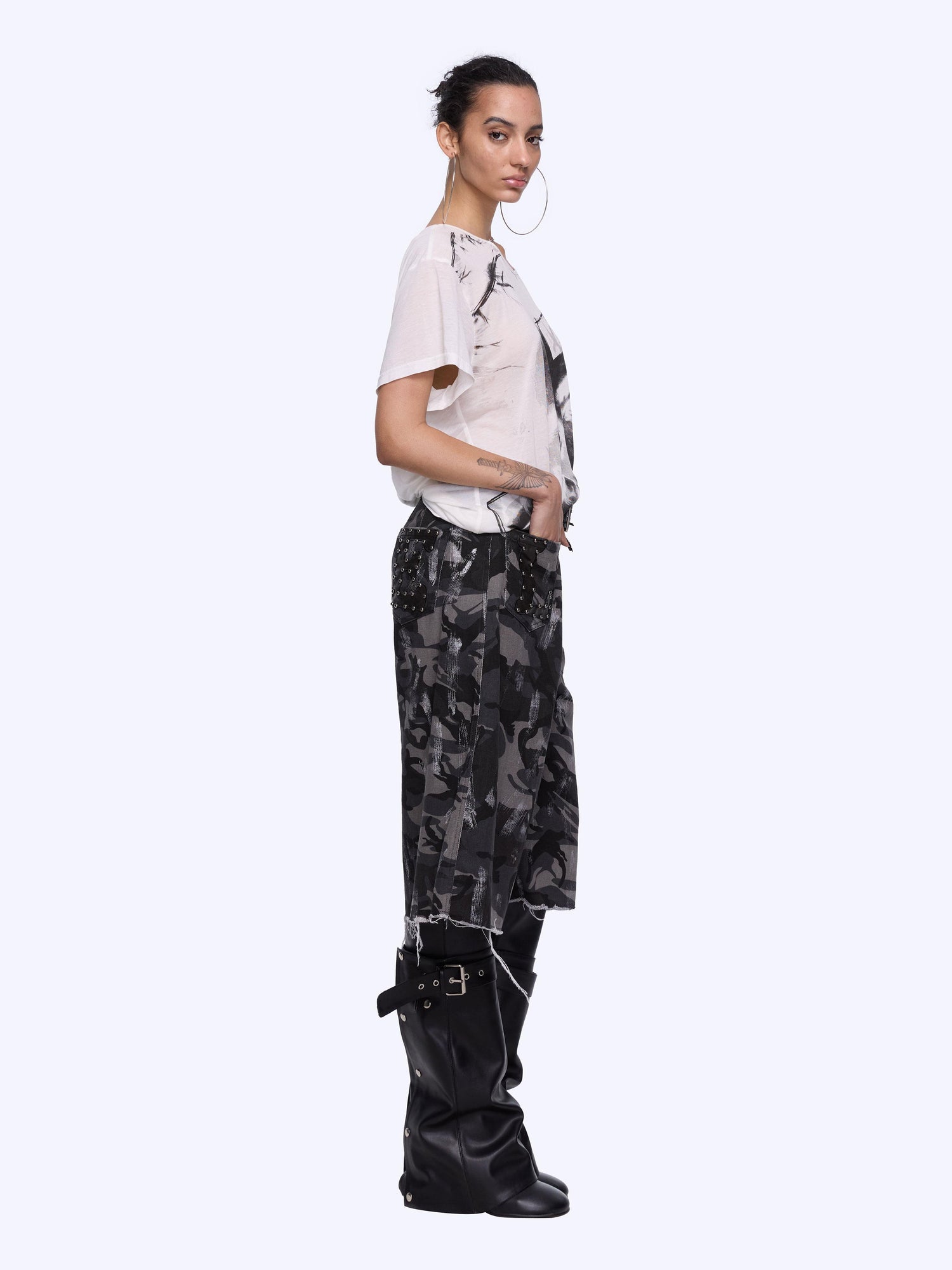 24ans Oversized Backless Chain Print T-Shirt In Tencel Blend
