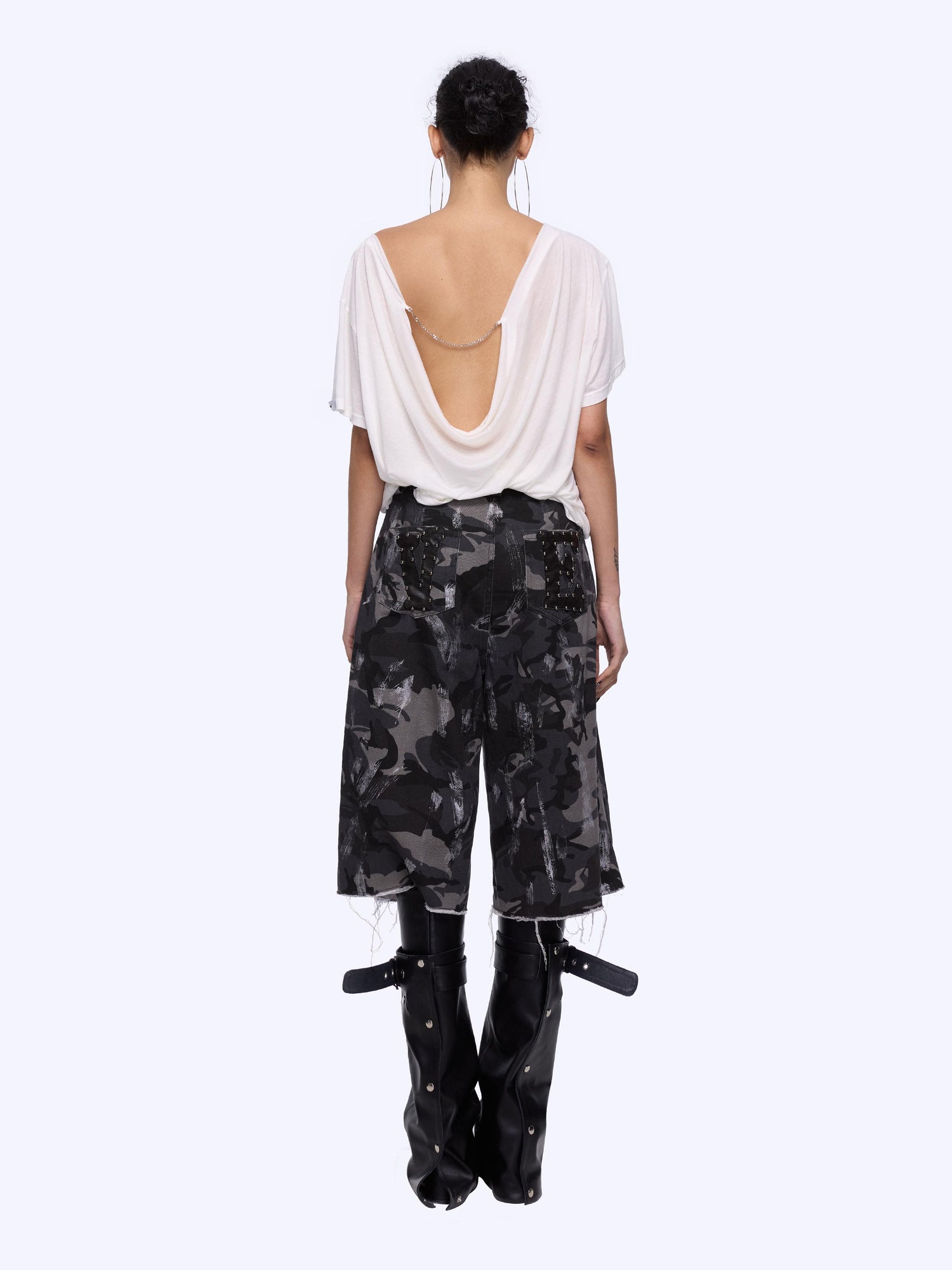 24ans Oversized Backless Chain Print T-Shirt In Tencel Blend