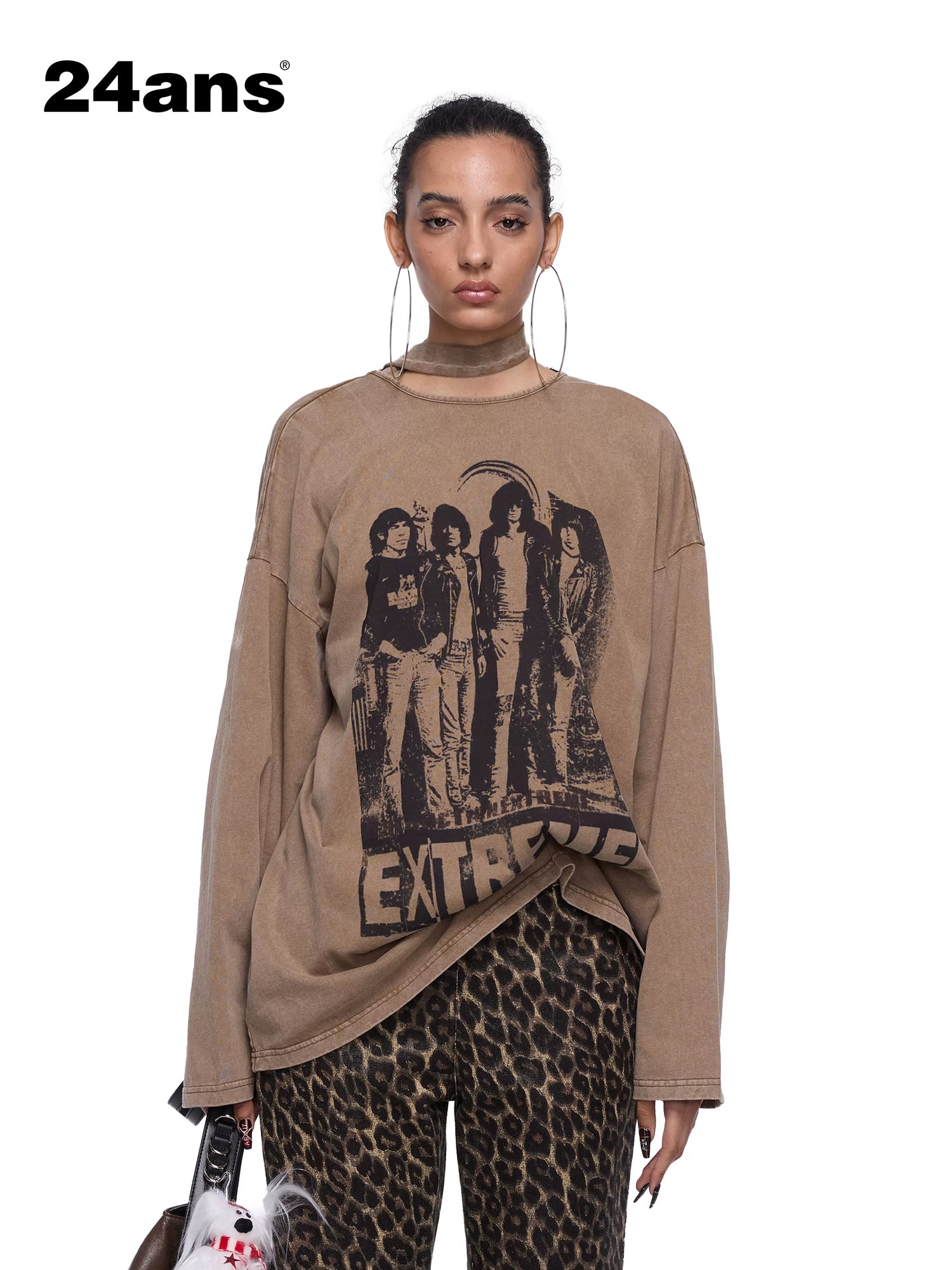 24ans Ribbon Washed Portrait Print Backless Long Sleeve T-Shirt-1