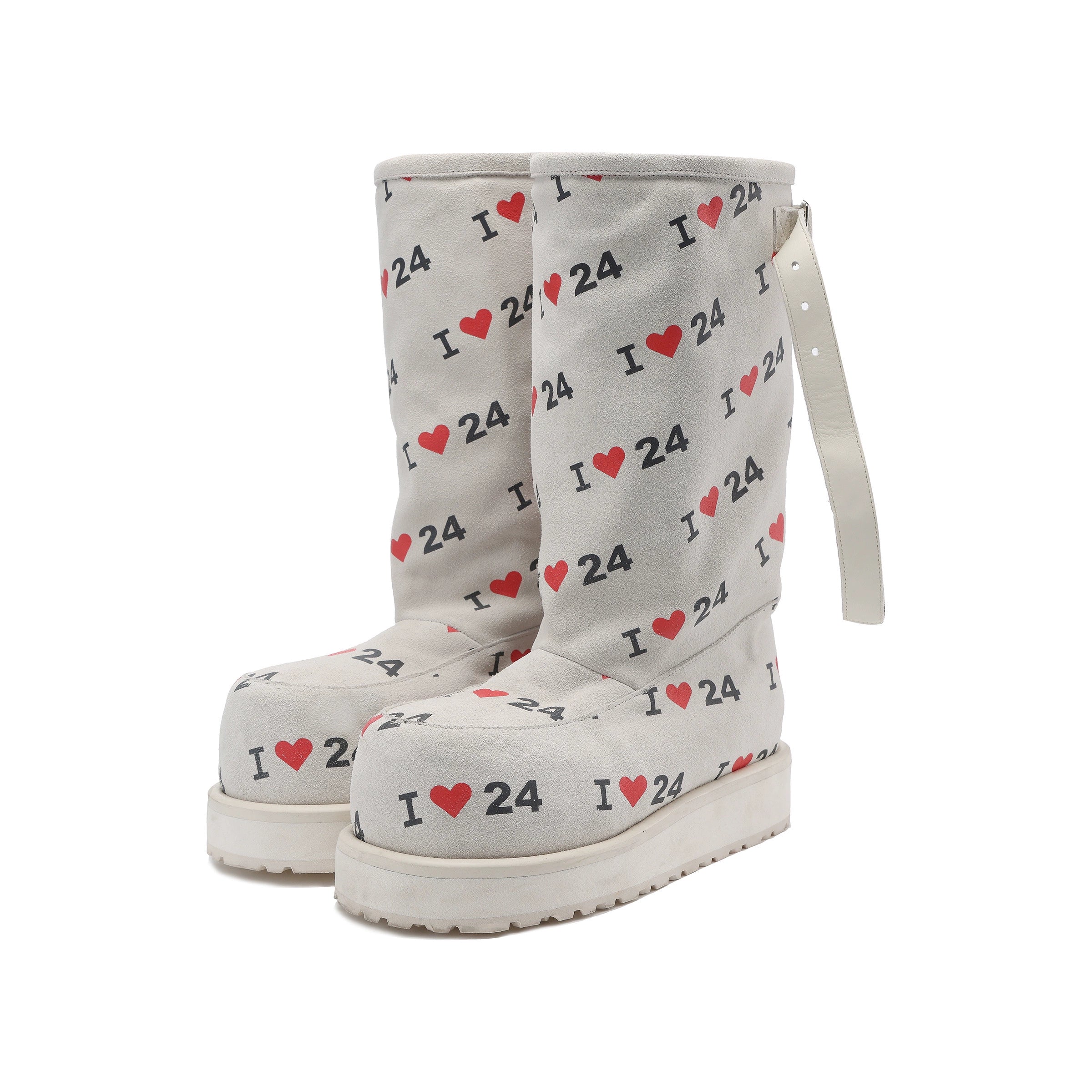 24ans_Snow_Boots_2025_Runway_Look_Summer_MISSTT