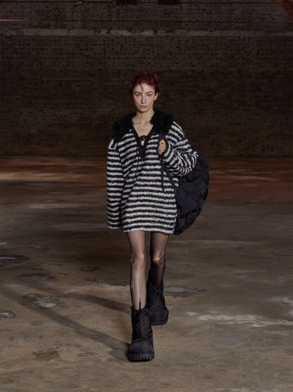 24ans Striped Detachable Shearling Collar Knit Sweater-1
