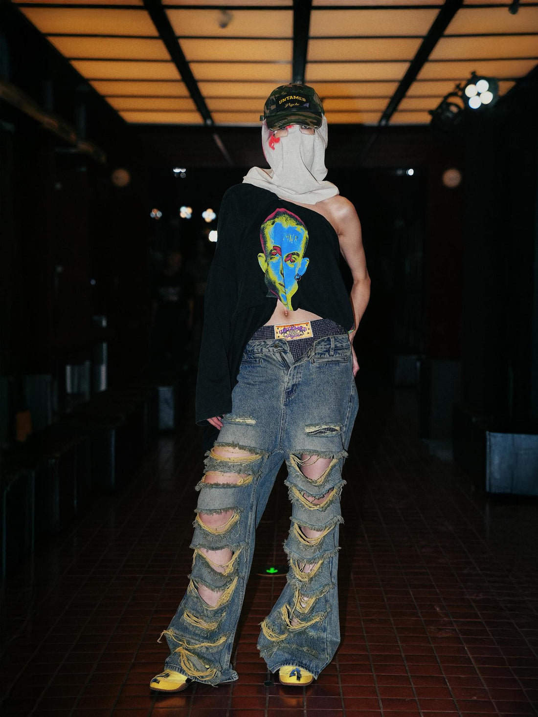 24ans Vintage Washed Distressed Ripped Flared Jeans