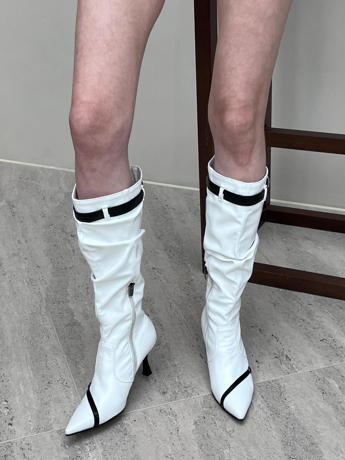24ans White Black Contrast Pointed Toe Boots