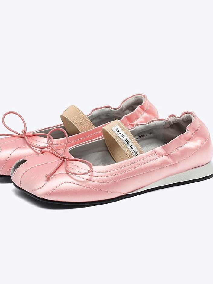 RUN TO THE FUTURE Cross Strap Casual Peep Toe Leather Lined Microfiber Upper Women Black Flats