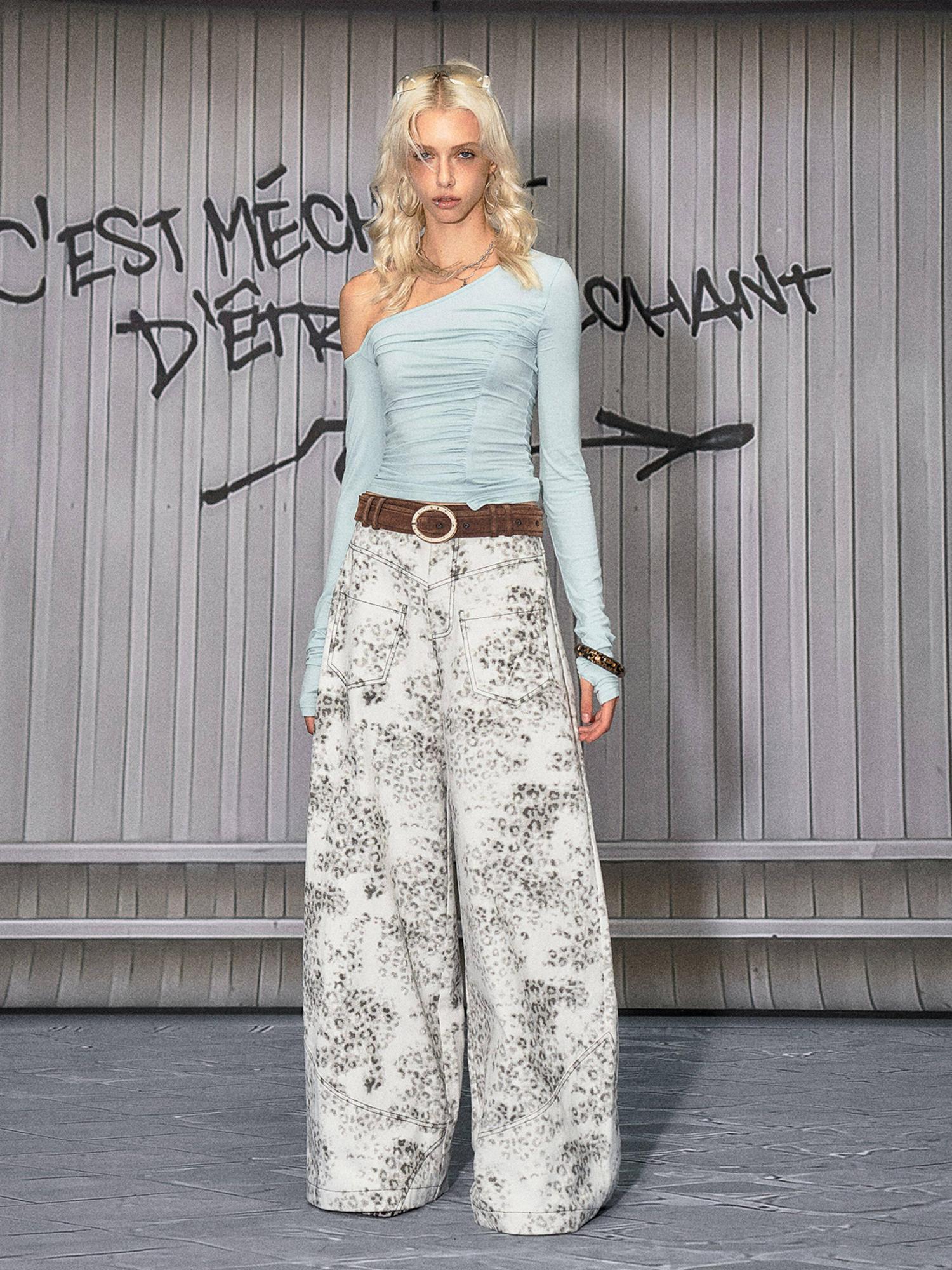 The NeverMore Leopard Cotton Zipper Natural Waist Loose Fit Sexy Women Wide Leg Jeans