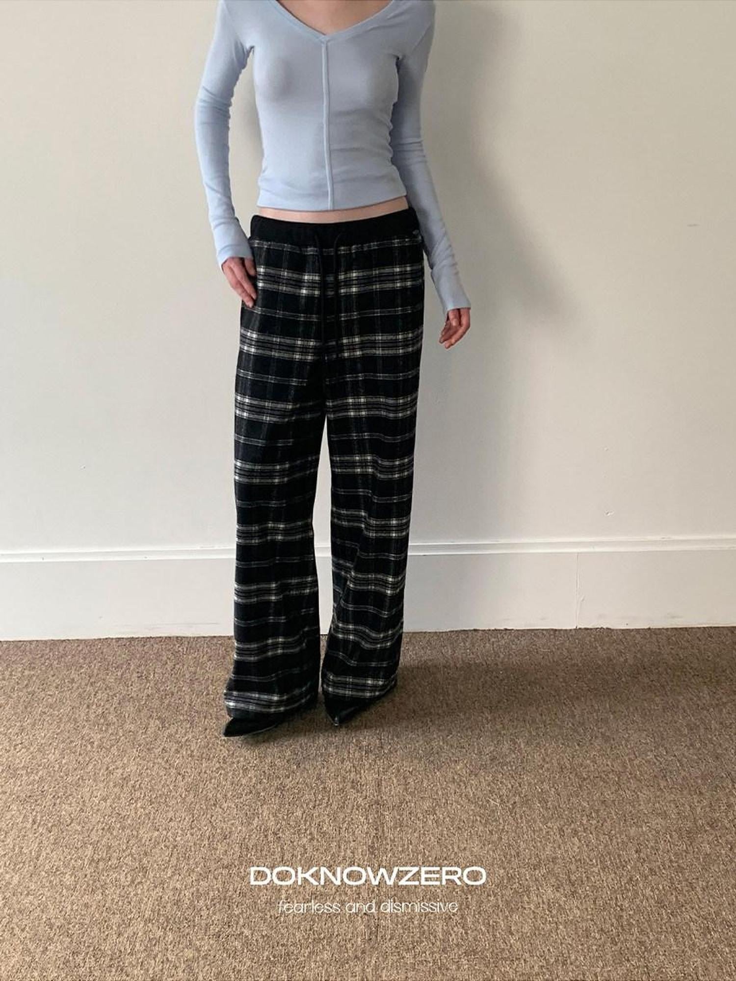 DKZ OFFICIAL Black Plaid Pockets Women&