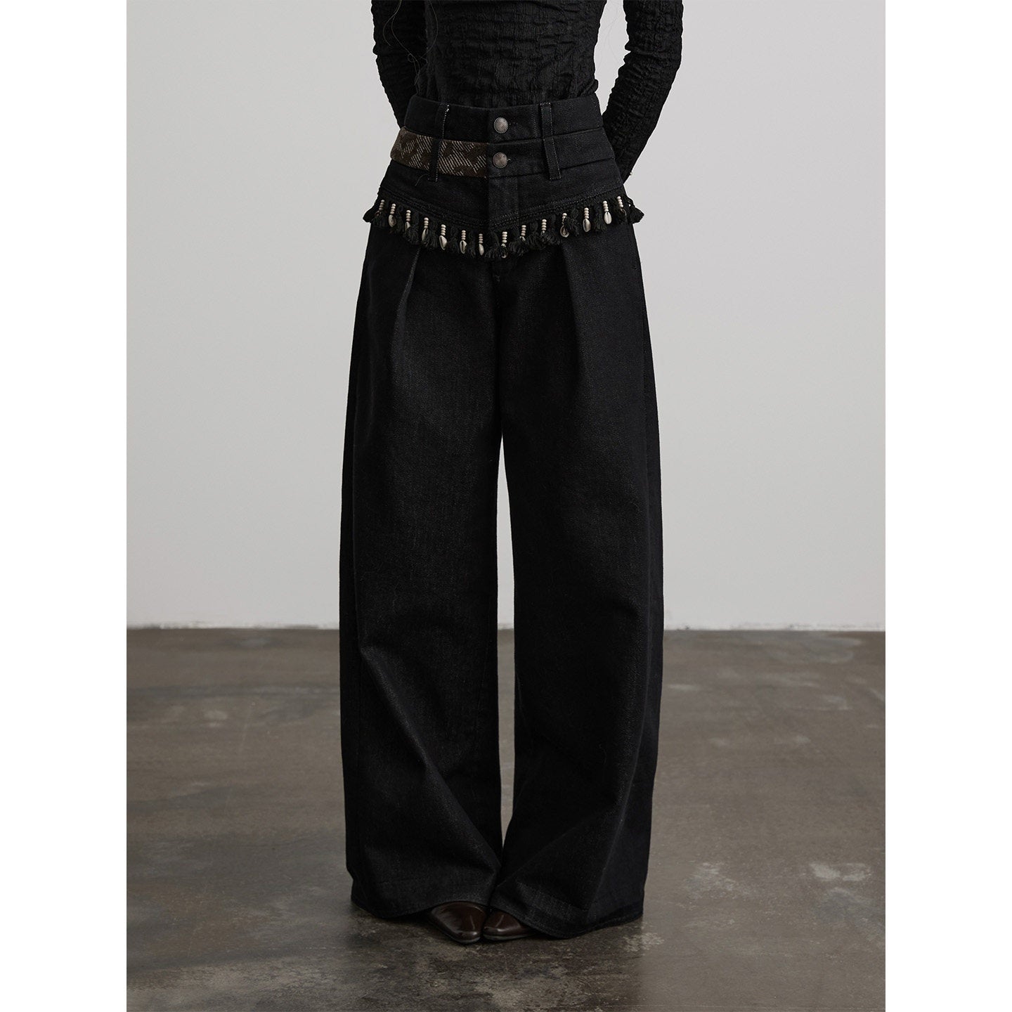 INDULGE_Durable_Washed_Natural_Waist_Pockets_Women_Black_Cotton_Wide-Leg_Jeans_MISSTT
