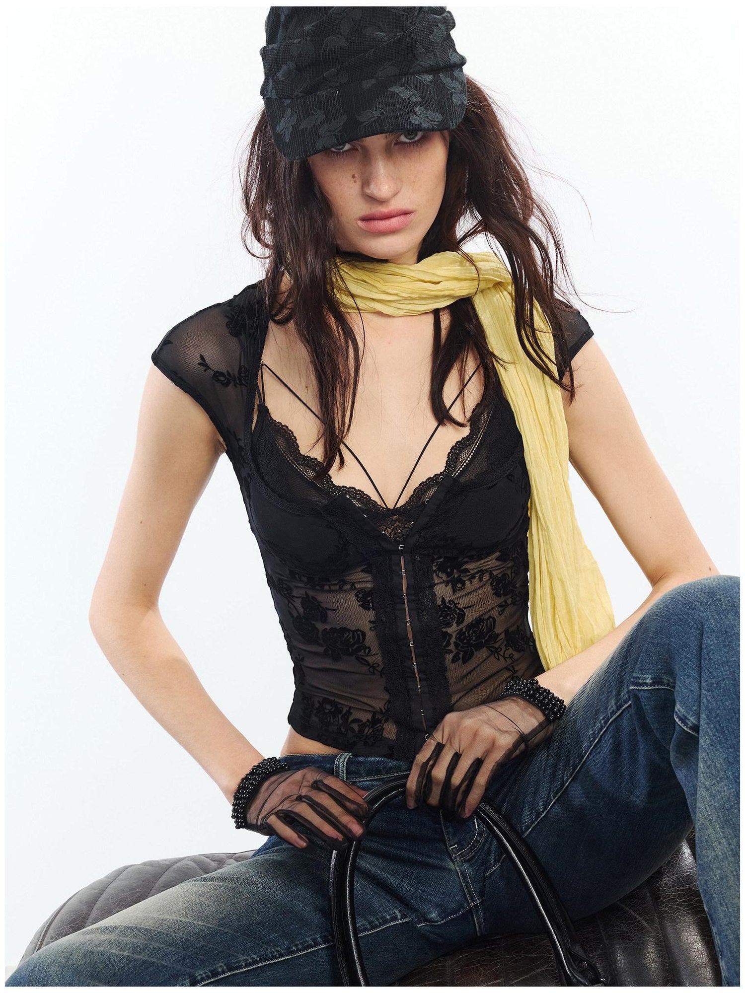 2th Desire Embroidered Floral Slim V-neck Cropped Women Nylon Spandex Short Sleeve T-Shirts