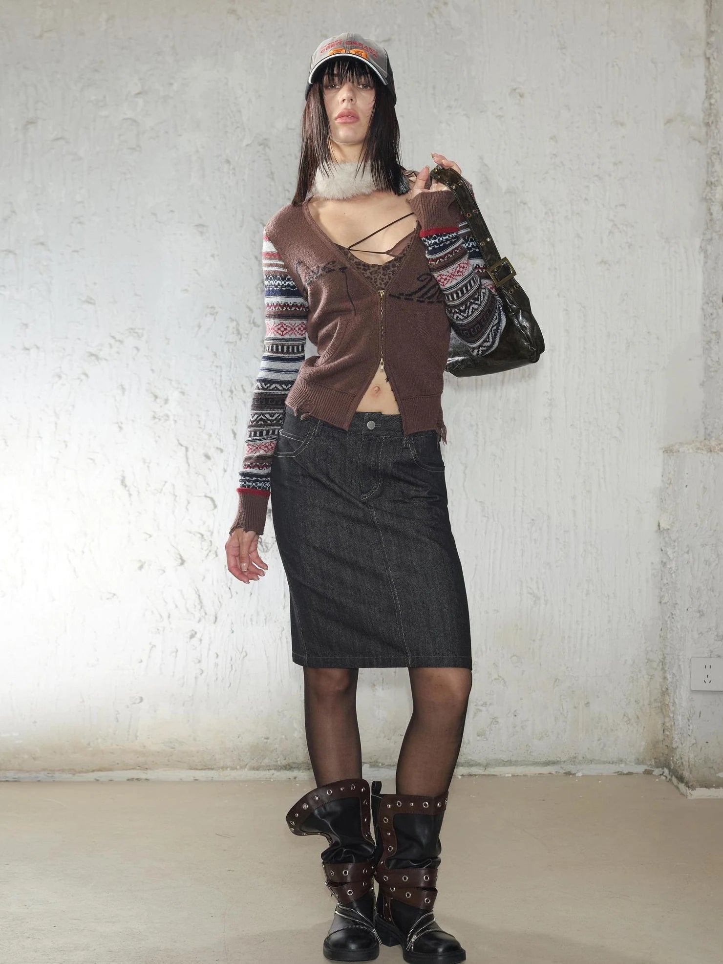 2th Desire Fair Isle Sleeve Tassel Letter Slim Zipper Cardigan Cardigan