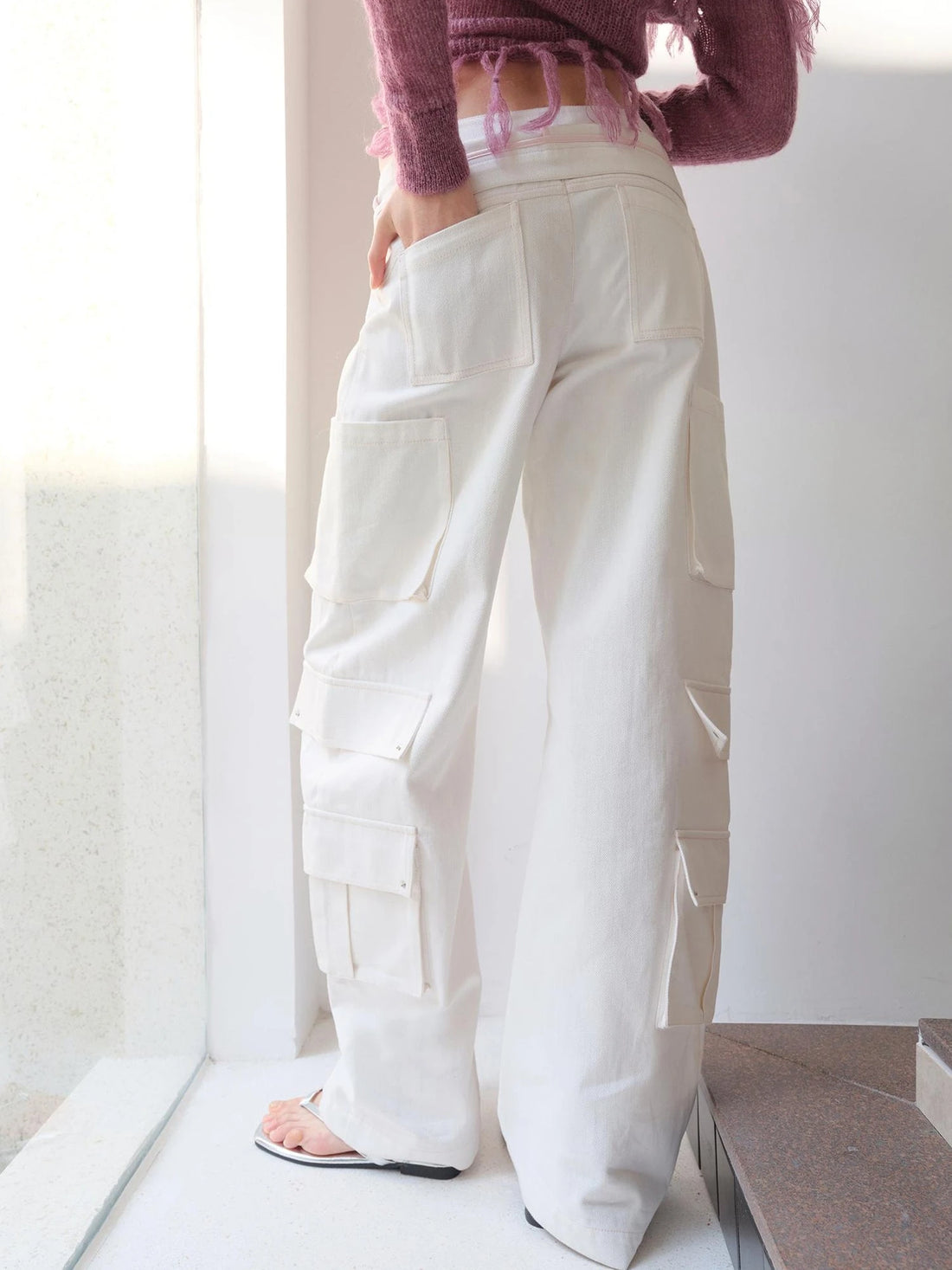 Low Rise Cargo Denim Jeans With Adjustable Dual Waistband