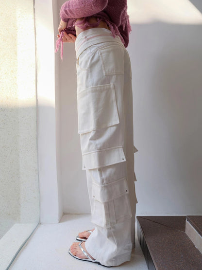Low Rise Cargo Denim Jeans With Adjustable Dual Waistband