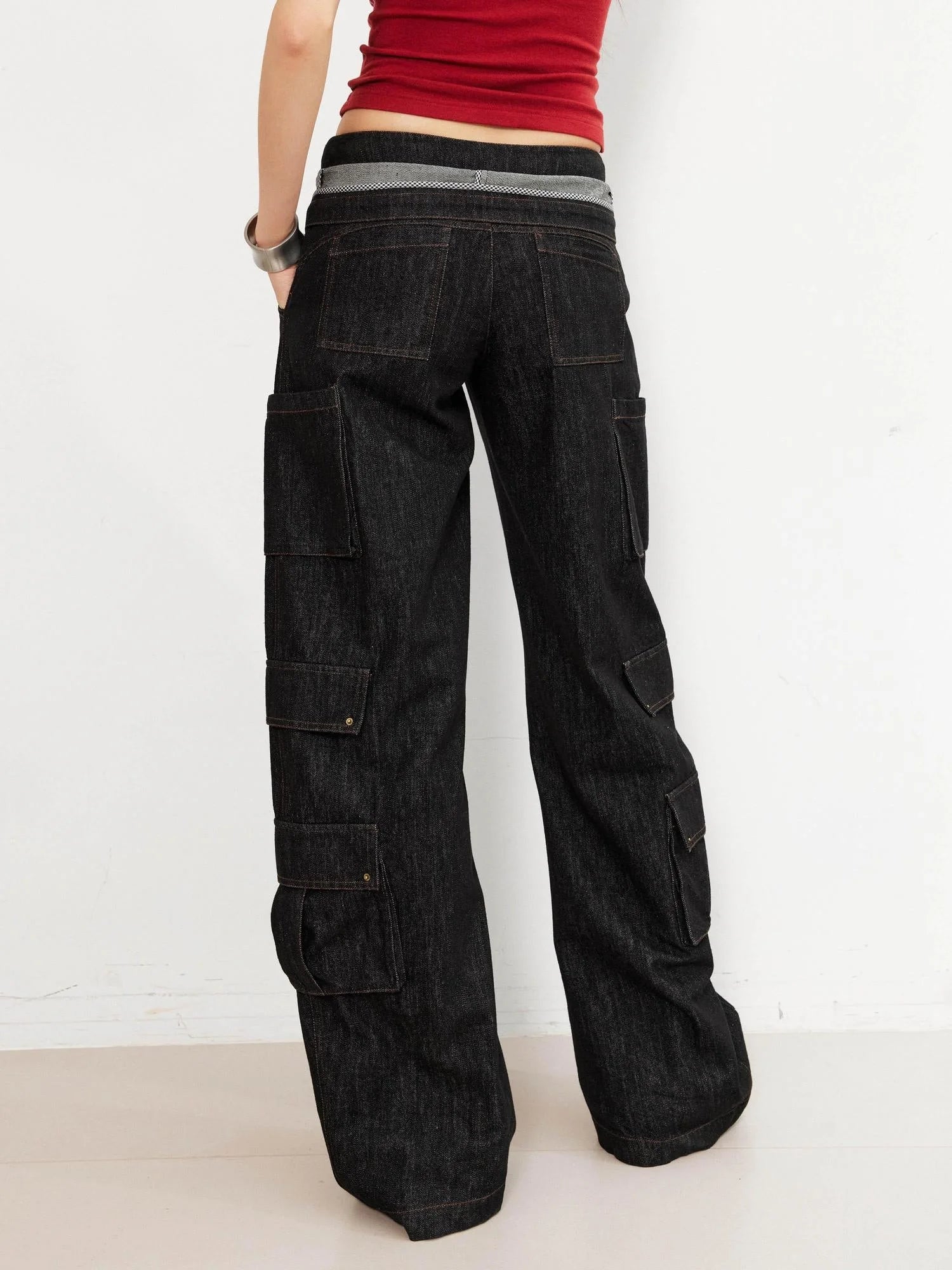 Low Rise Cargo Denim Jeans With Adjustable Dual Waistband