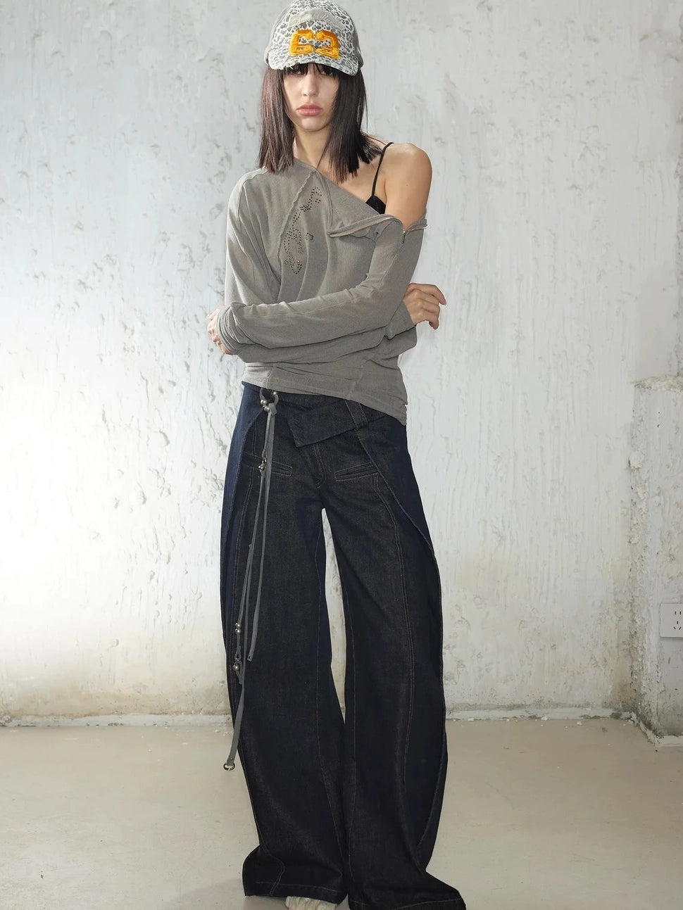 2th Desire Pleated Trousers With Asymmetric Waist Pants