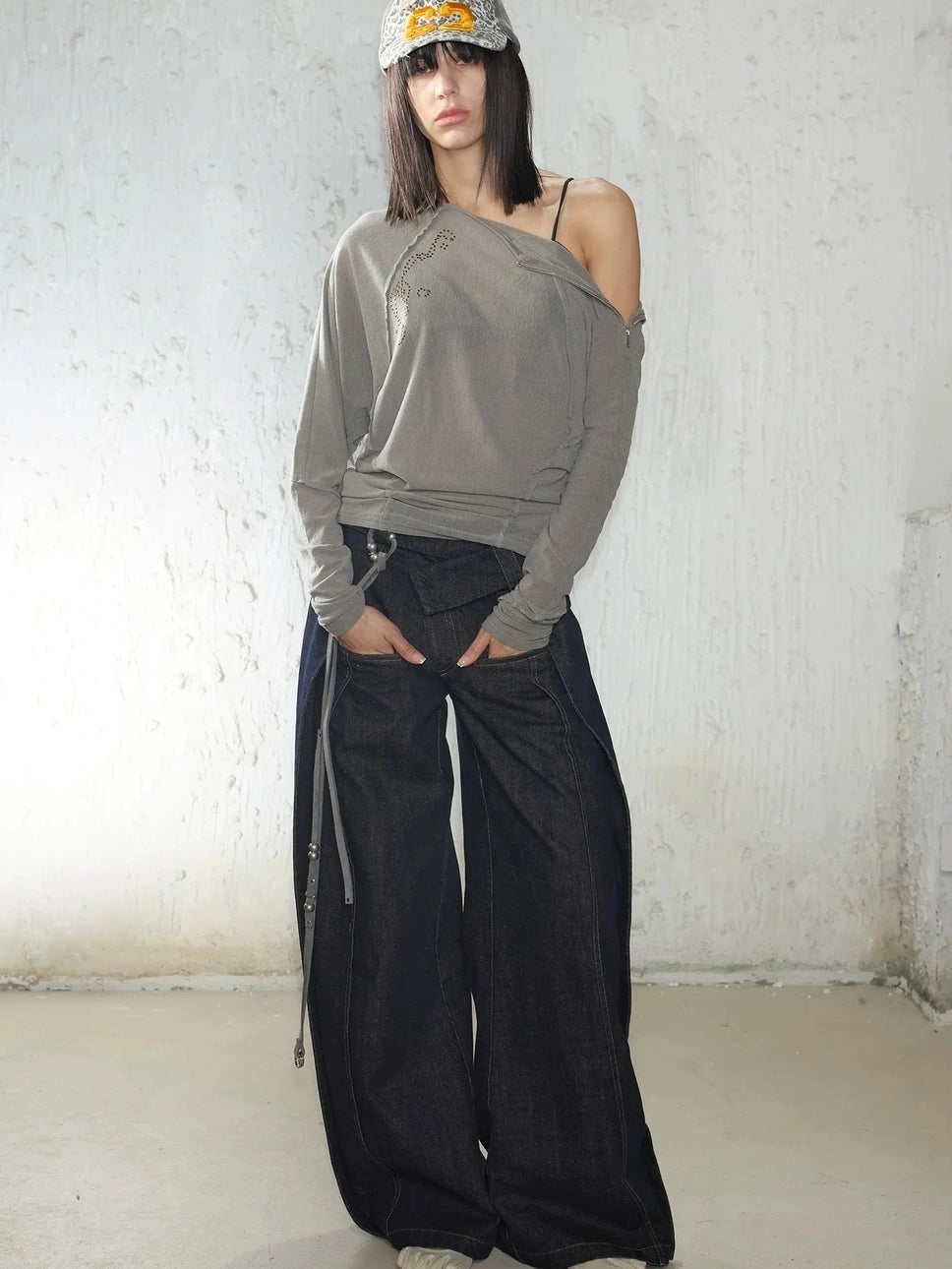 2th Desire Pleated Trousers With Asymmetric Waist Pants