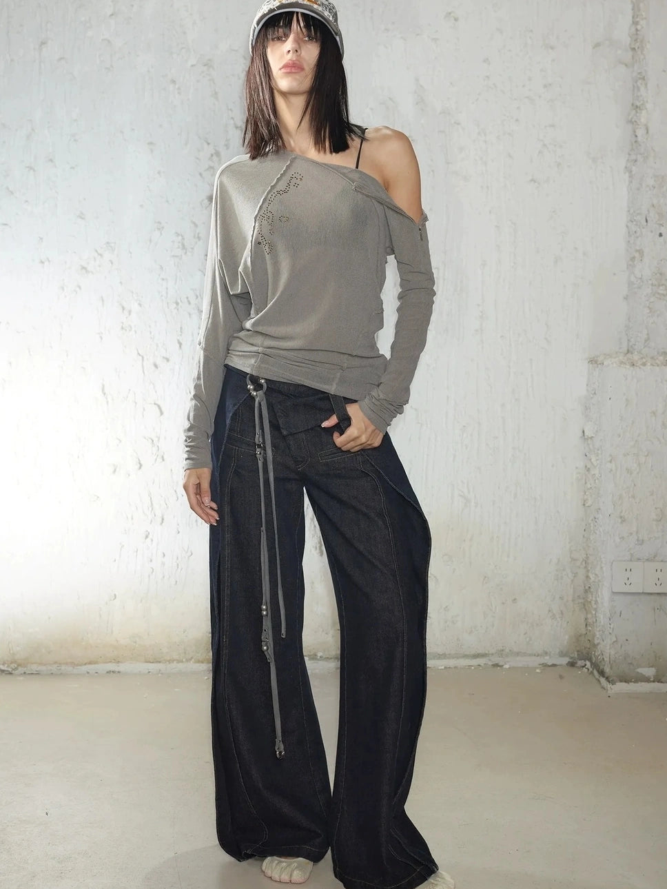 2th Desire Pleated Trousers With Asymmetric Waist Pants