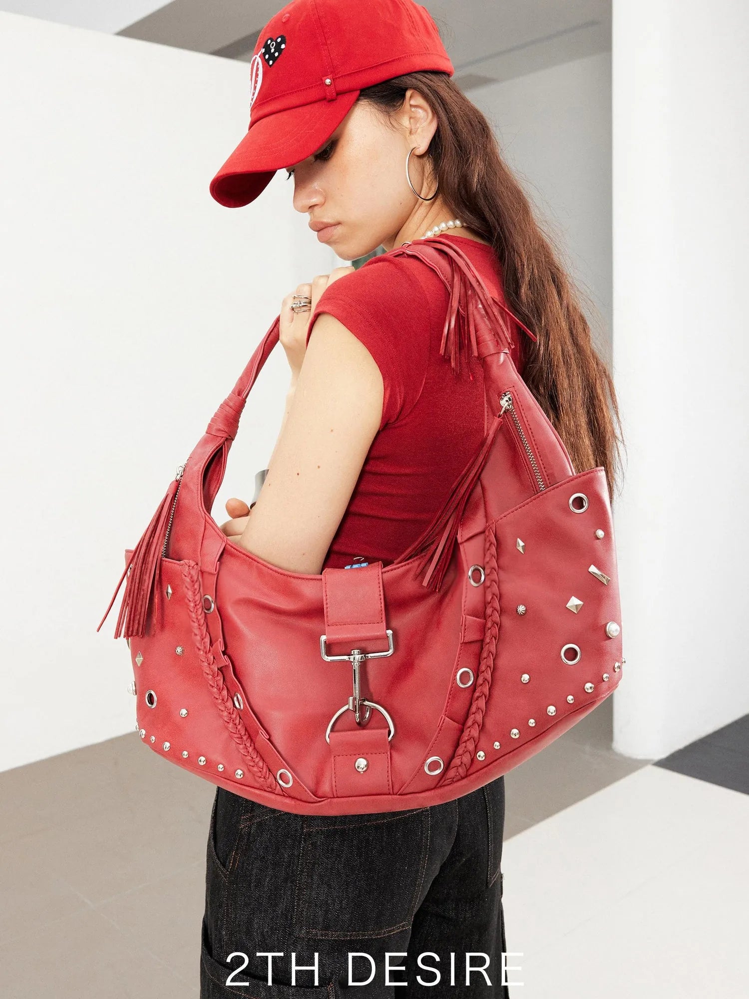 Punk Multi Element Rivet Pleated Fringe Crossbody Bag
