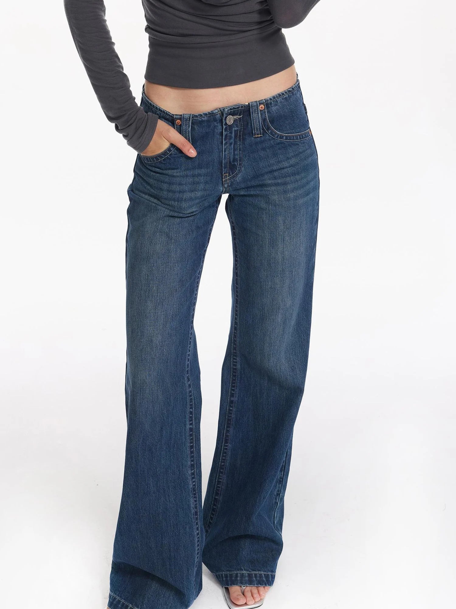 Retro Contrast Embroidered Low Rise Washed Blue Straight Jeans