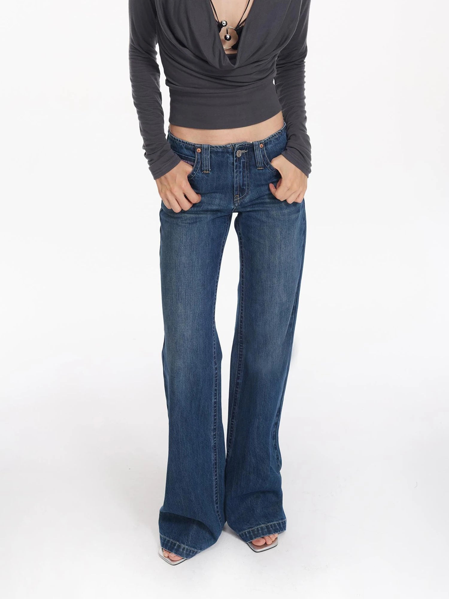 Retro Contrast Embroidered Low Rise Washed Blue Straight Jeans