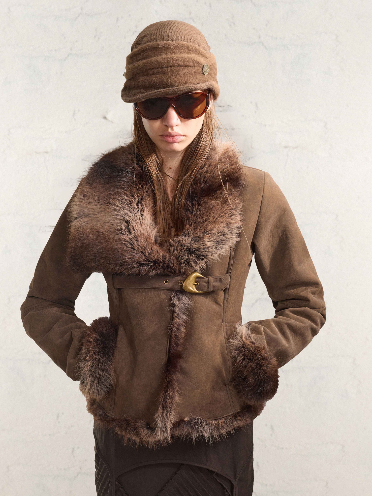 2th_Desire_Ruched_Detachable_Metal_Badge_Short_Visor_Slouchy_Women&