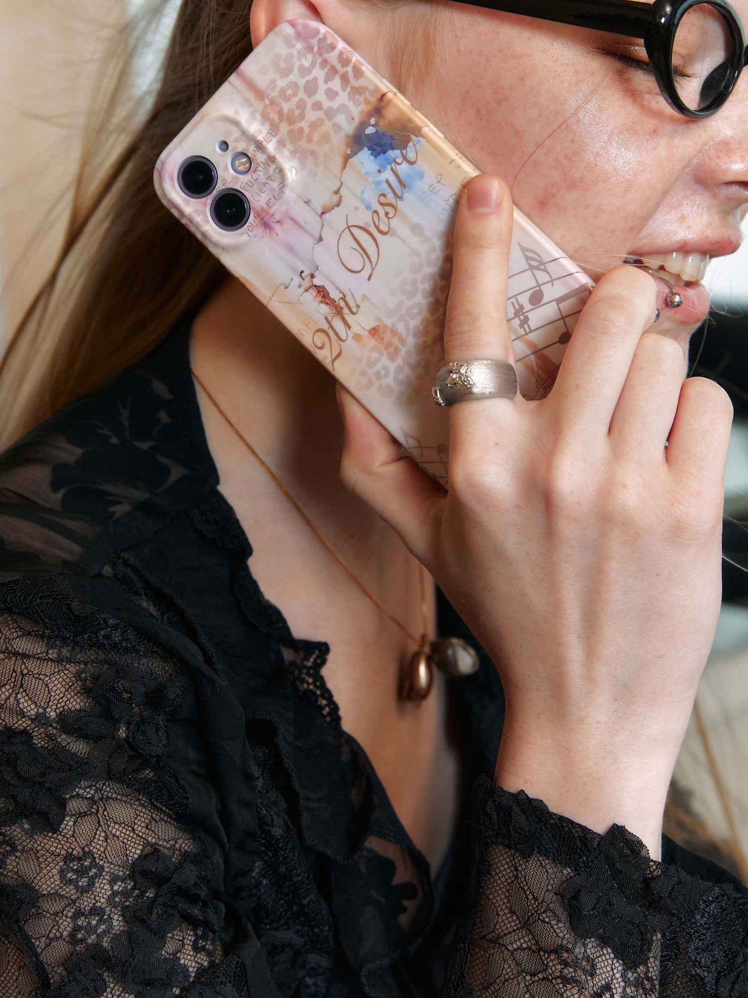 2th Desire Seashell Music Note Print Soft TPU Phone Case