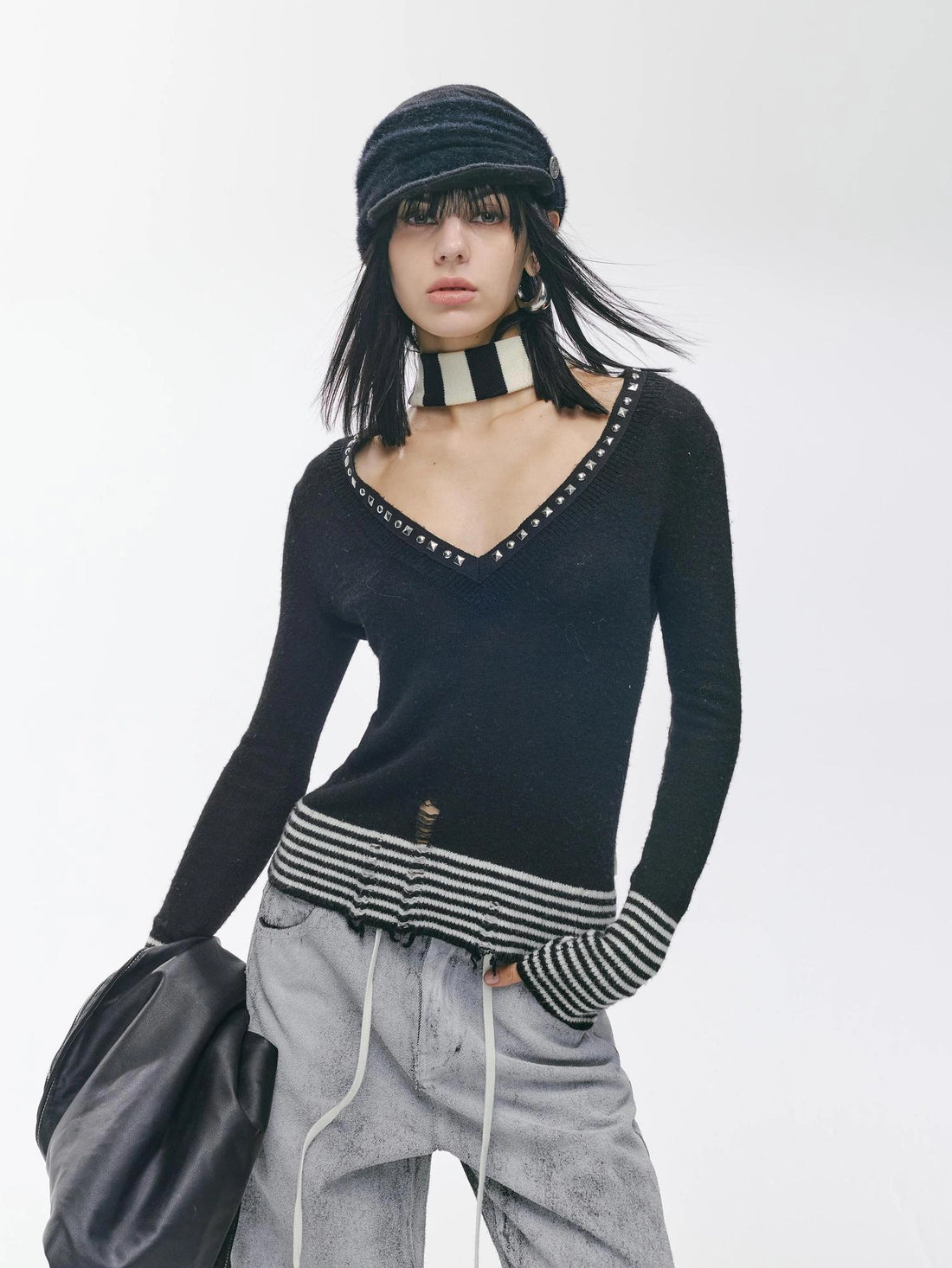 2th Desire Soft Wool Knit V Neck Vintage Slim Fit Black Striped Women Pullover Sweater