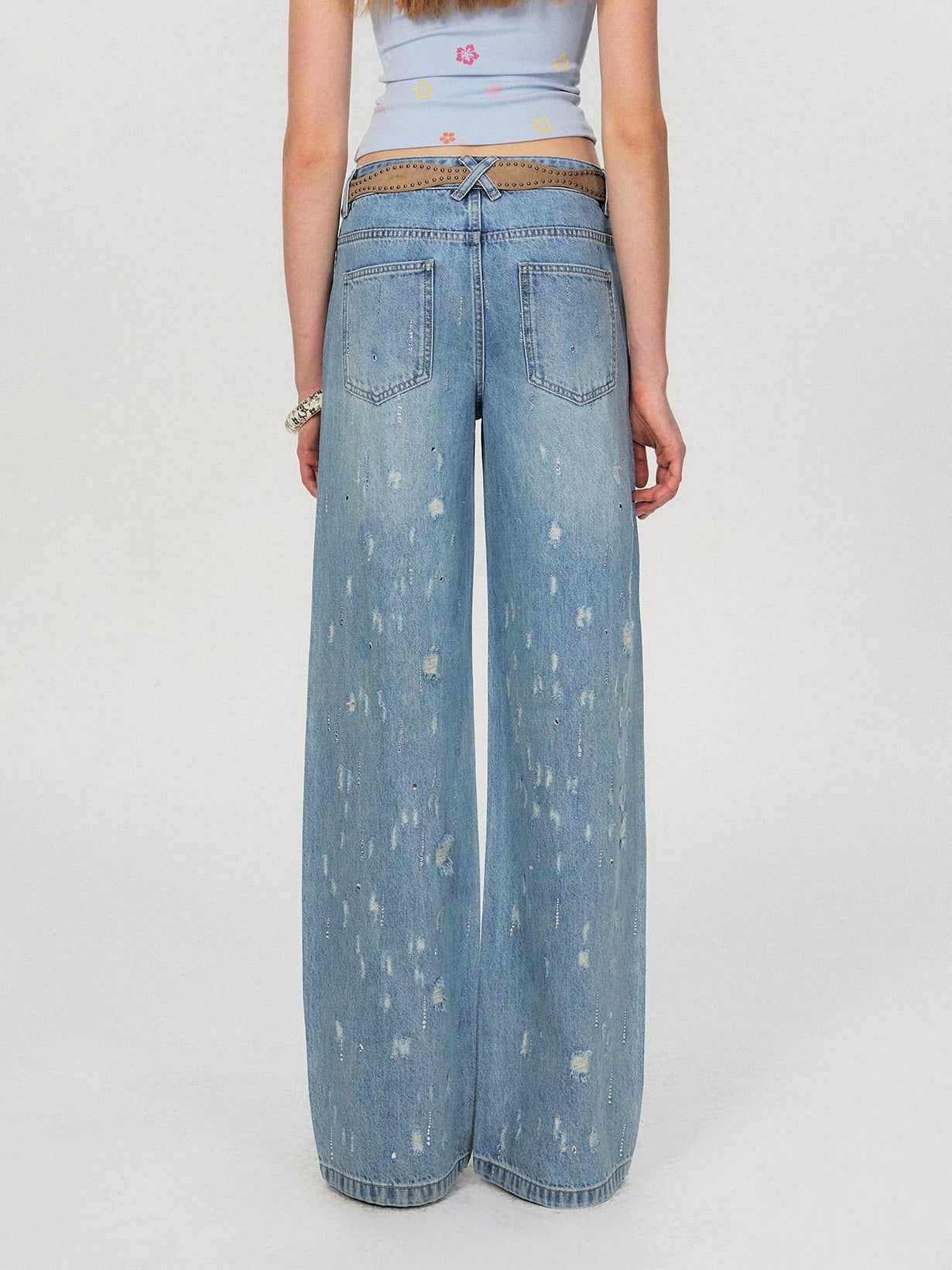 The NeverMore Crystal Trim Relaxed Natural Waist Women Washed Blue Zipper Straight Leg Jeans